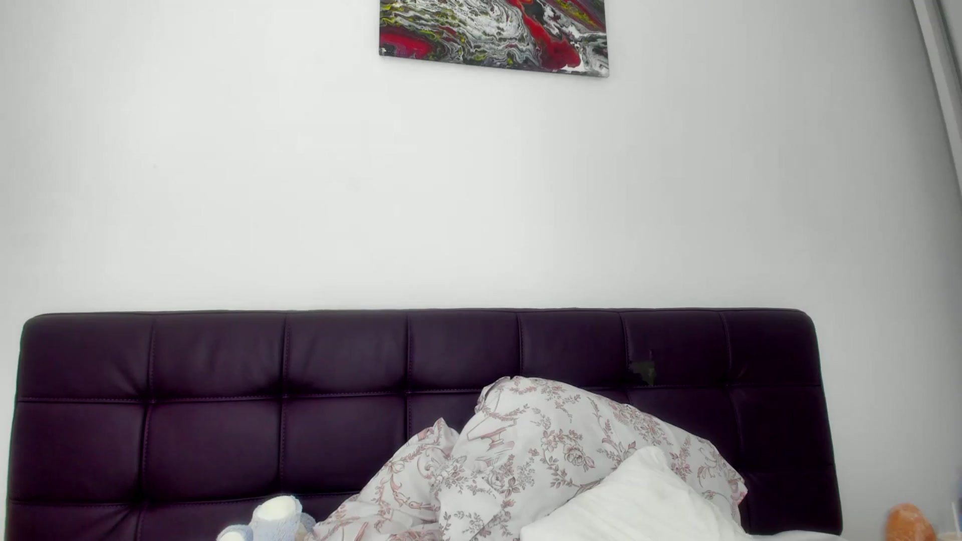 Gallery image thumbnail from miss_alessia1's myfreecams stream on, 03/29/2024, 12:06 image 14 of 20
