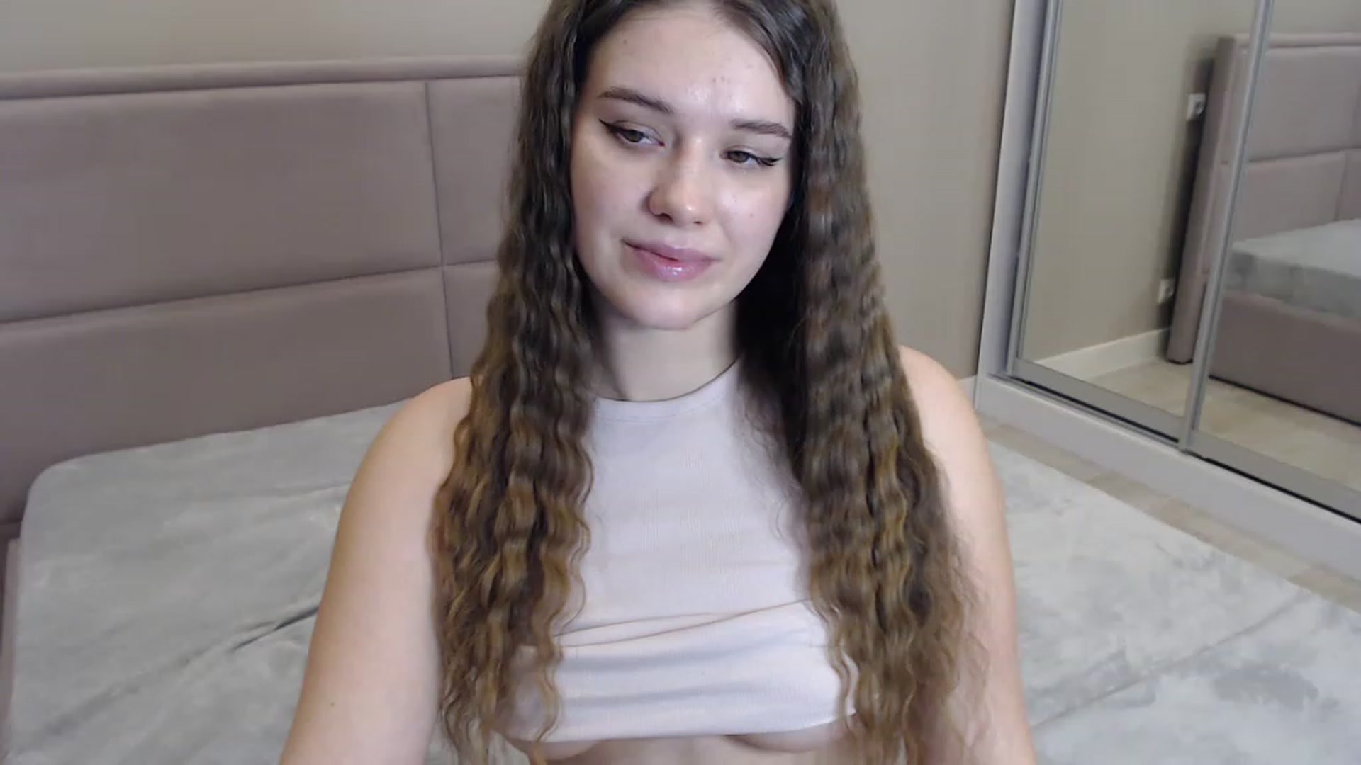 Gallery image thumbnail from miss_crystal_'s myfreecams stream on, 11/17/2022, 20:58 image 15 of 20