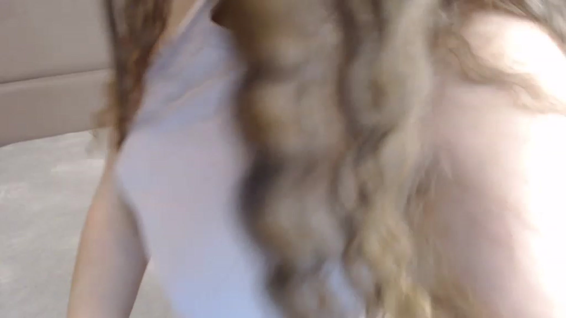 Gallery image thumbnail from miss_crystal_'s myfreecams stream on, 11/18/2022, 01:11 image 15 of 20