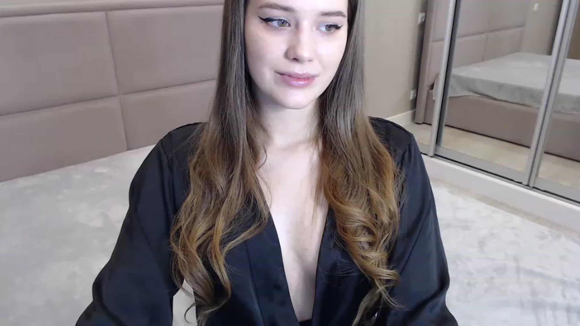 Gallery image thumbnail from miss_crystal_'s myfreecams stream on, 11/22/2022, 19:46 image 4 of 20