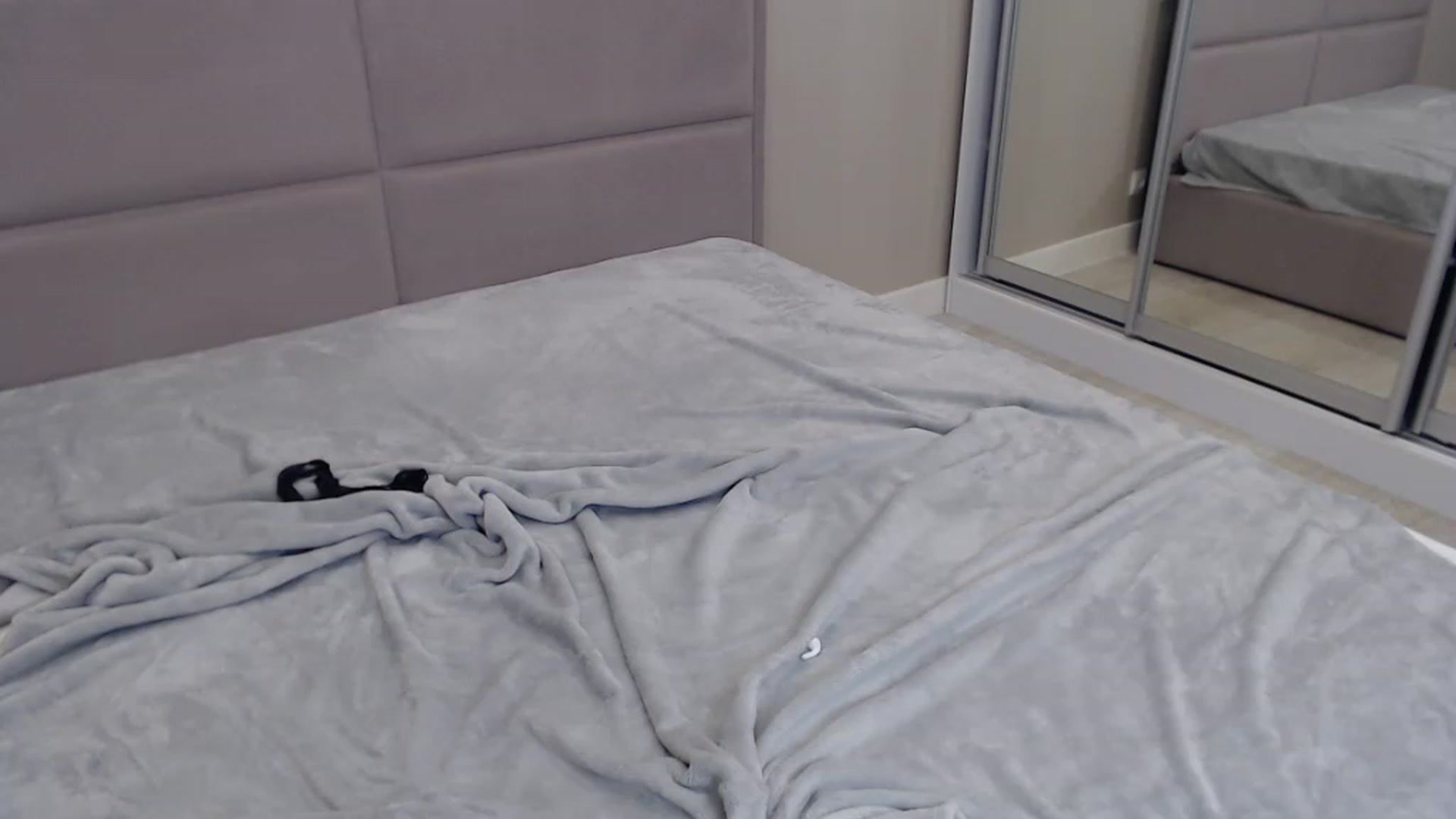 Gallery image thumbnail from miss_crystal_'s myfreecams stream on, 11/26/2022, 05:17 image 17 of 20