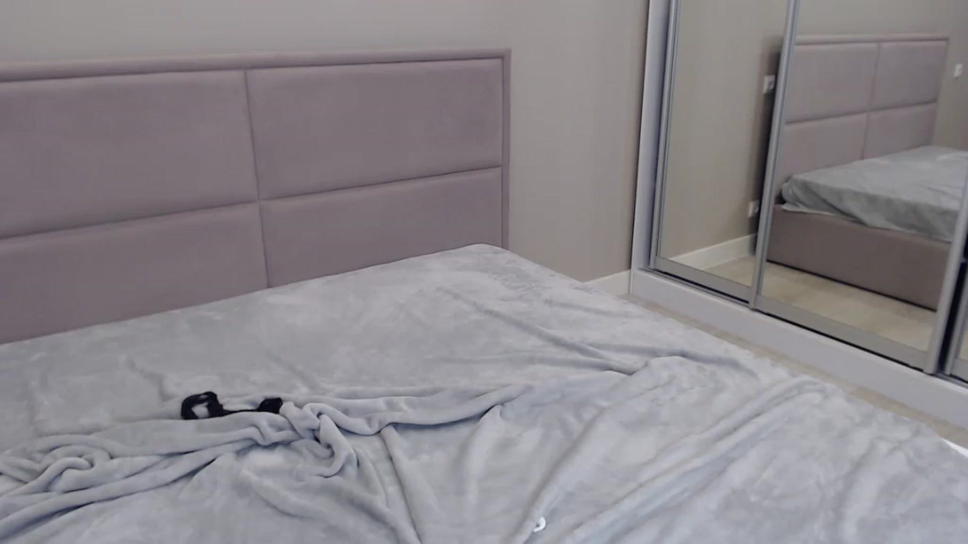Gallery image thumbnail from miss_crystal_'s myfreecams stream on, 11/26/2022, 05:17 image 11 of 20