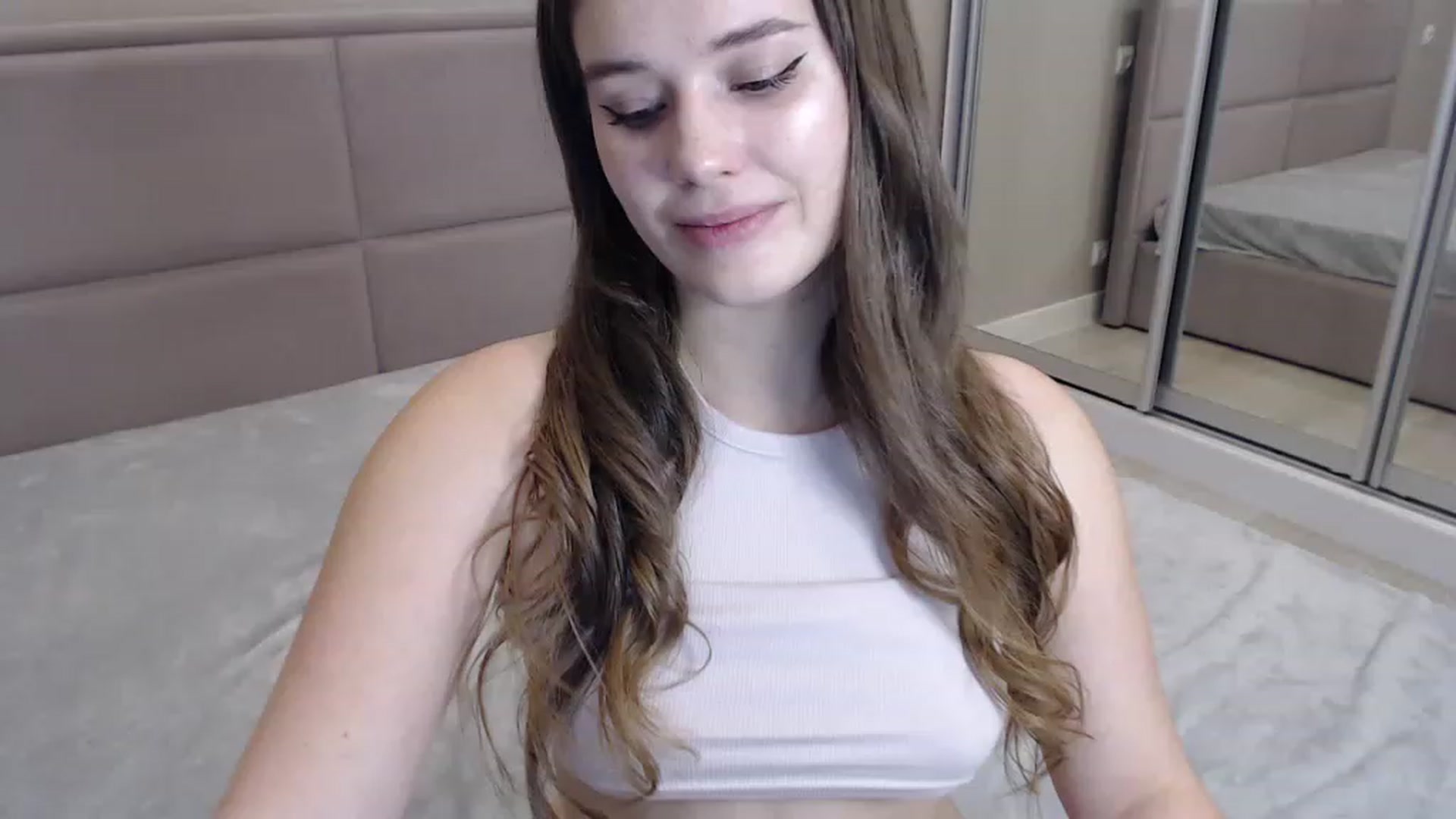 Gallery image thumbnail from miss_crystal_'s myfreecams stream on, 11/27/2022, 04:13 image 6 of 20
