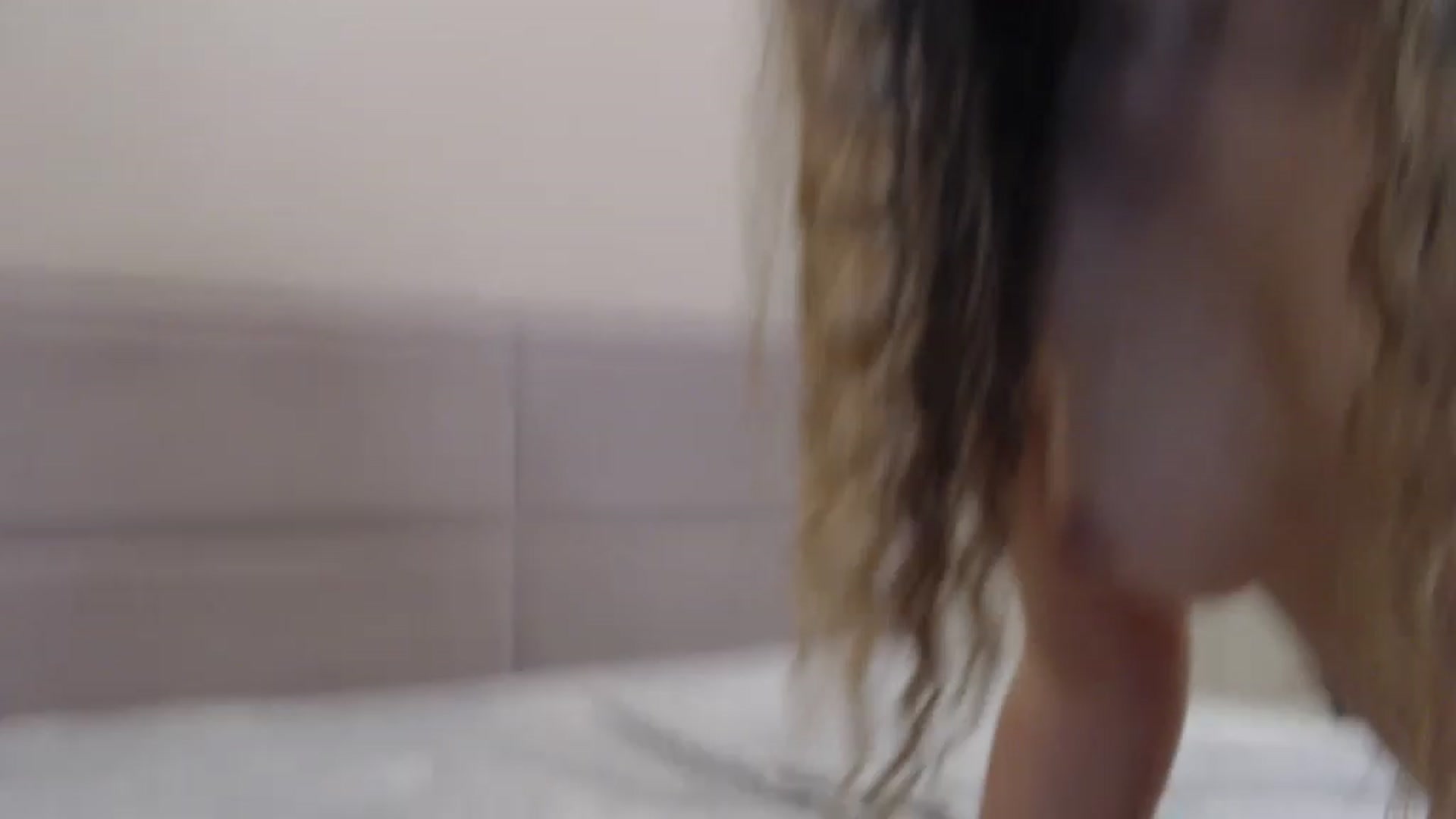 Gallery image thumbnail from miss_crystal_'s myfreecams stream on, 11/28/2022, 04:49 image 4 of 20