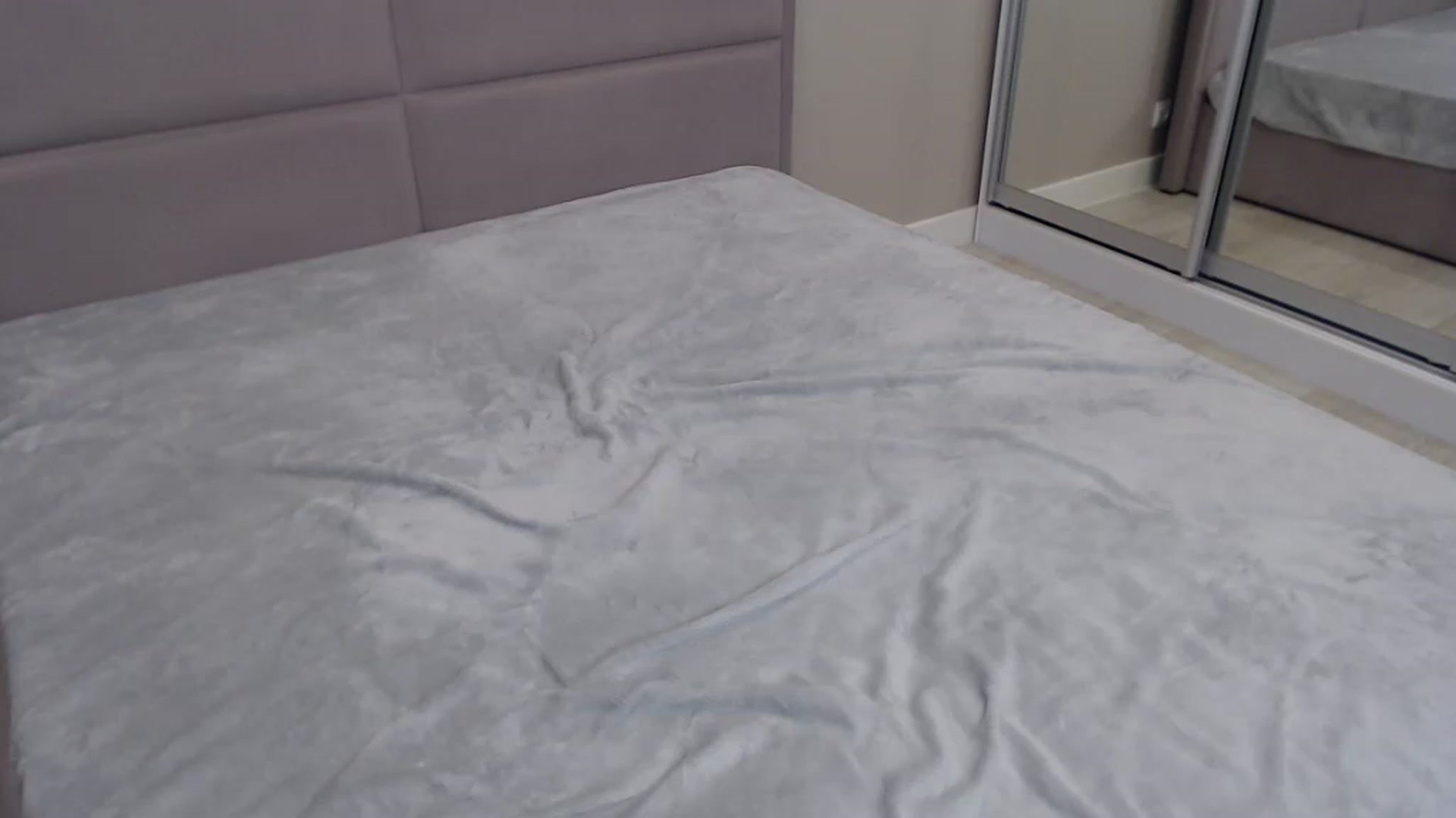 Gallery image thumbnail from miss_crystal_'s myfreecams stream on, 12/01/2022, 13:12 image 13 of 20