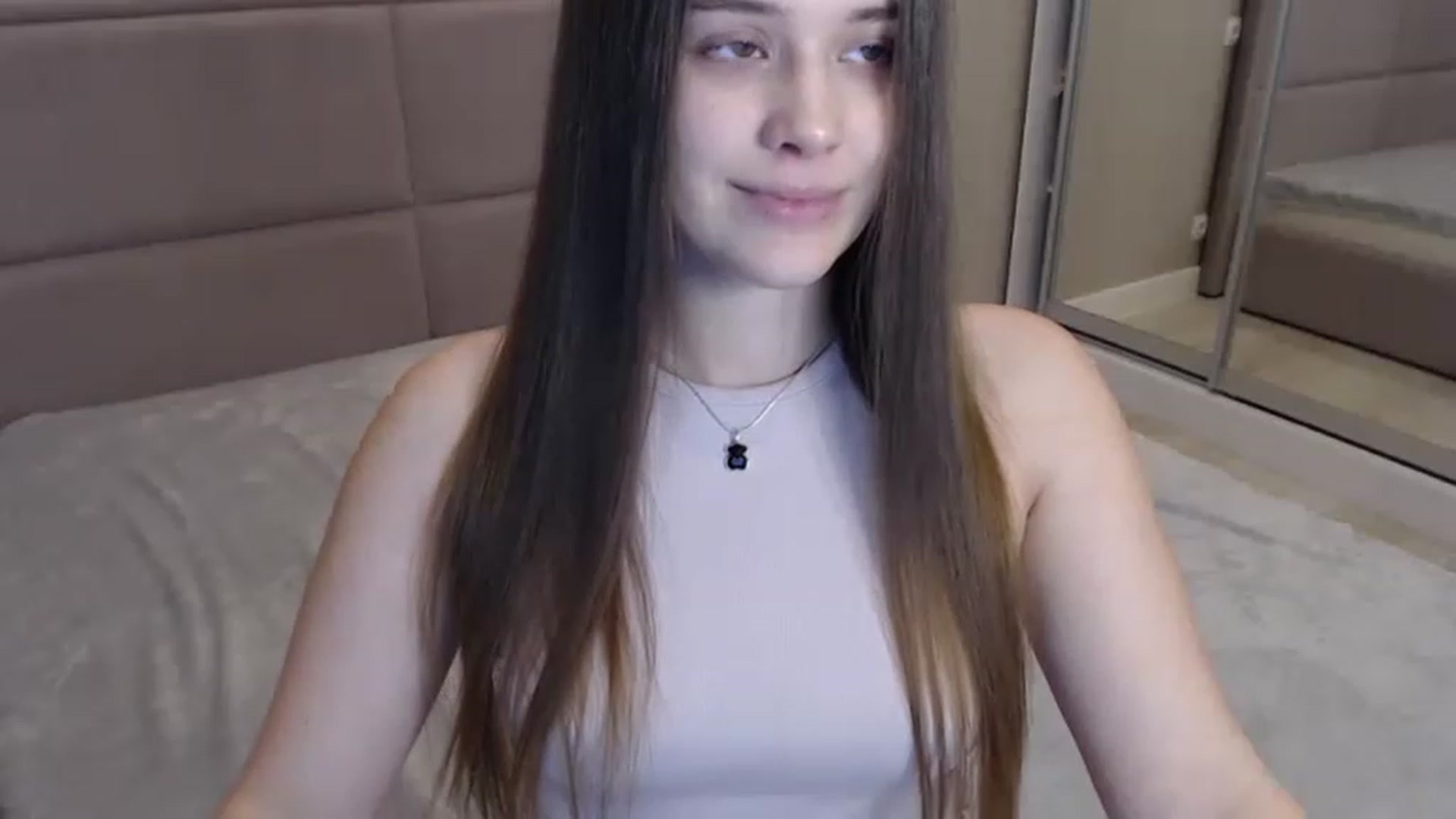 Gallery image thumbnail from miss_crystal_'s myfreecams stream on, 12/05/2022, 19:20 image 19 of 20