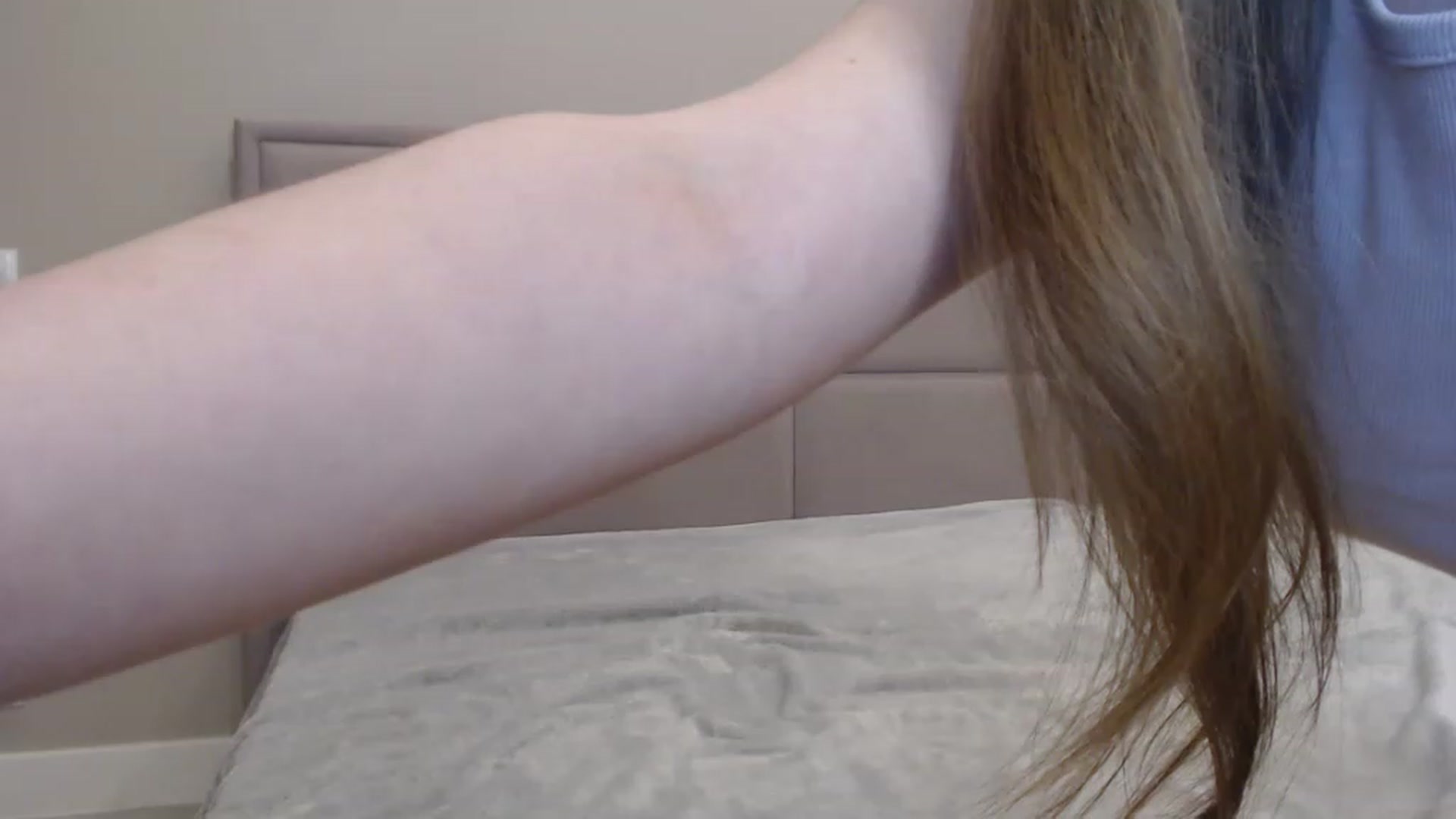 Gallery image thumbnail from miss_crystal_'s myfreecams stream on, 12/06/2022, 01:28 image 6 of 20