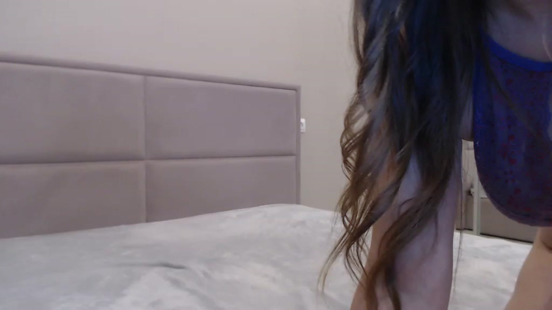 Gallery image thumbnail from miss_crystal_'s myfreecams stream on, 12/10/2022, 21:06 image 1 of 20