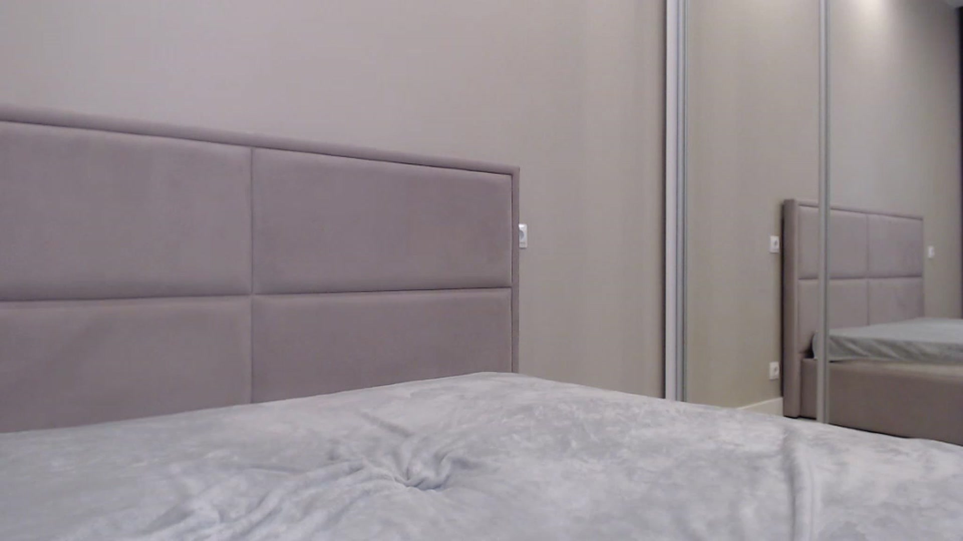 Gallery image thumbnail from miss_crystal_'s myfreecams stream on, 12/10/2022, 21:06 image 15 of 20