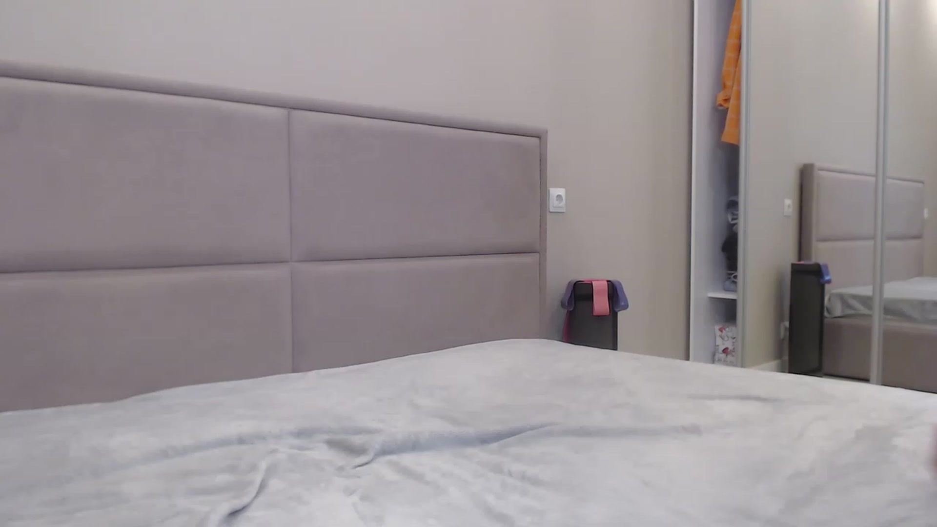 Gallery image thumbnail from miss_crystal_'s myfreecams stream on, 04/20/2023, 23:17 image 10 of 20