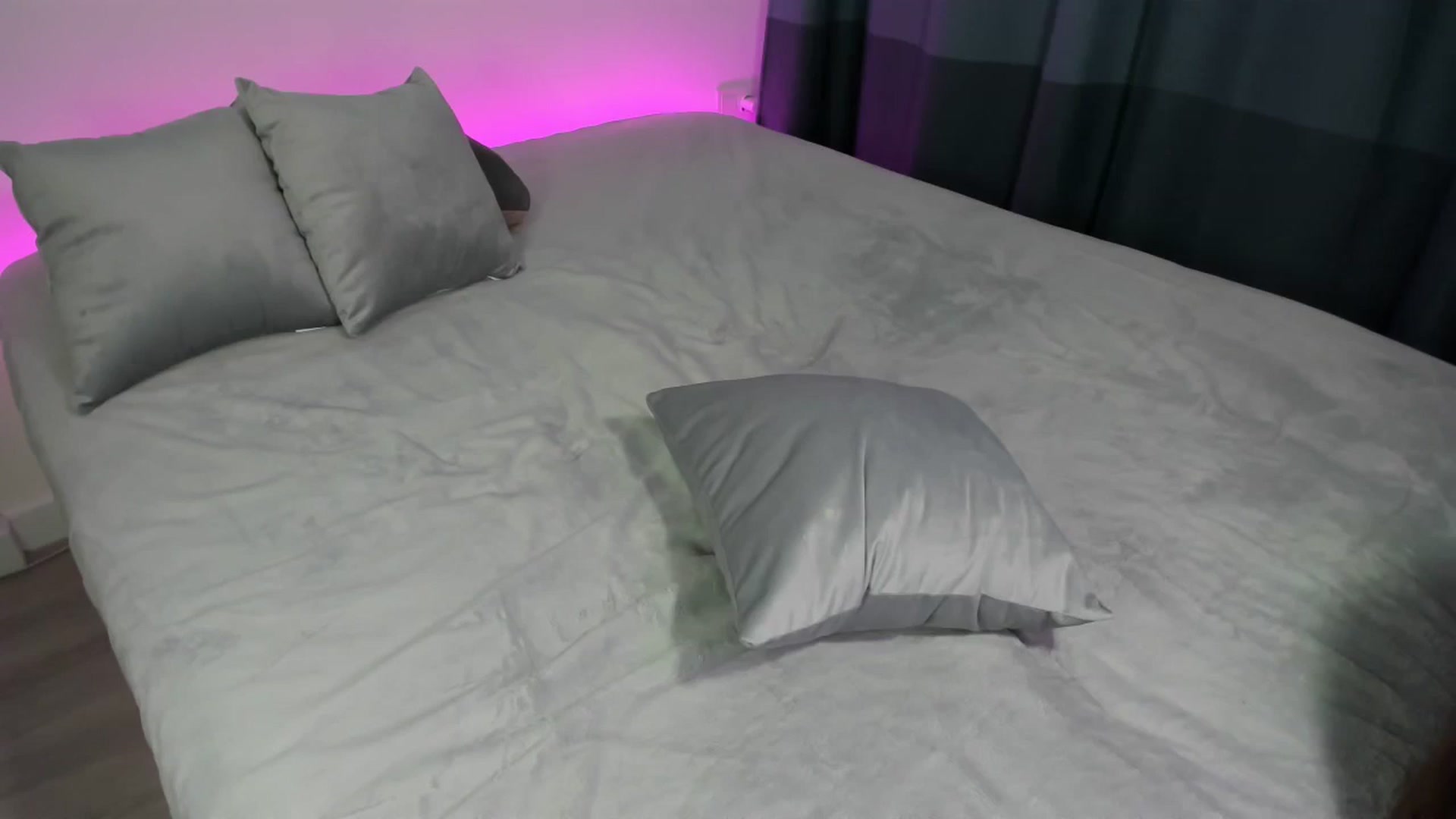 Gallery image thumbnail from miss_crystal_'s myfreecams stream on, 10/30/2023, 21:21 image 10 of 20