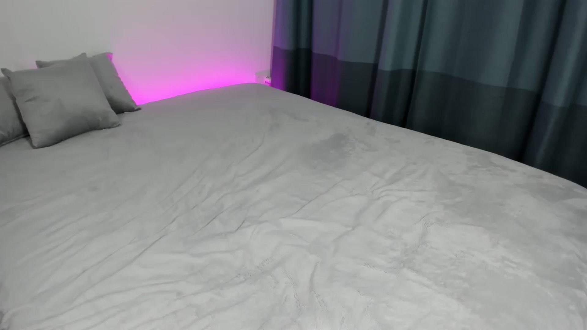 Gallery image thumbnail from miss_crystal_'s myfreecams stream on, 11/13/2023, 05:54 image 14 of 20