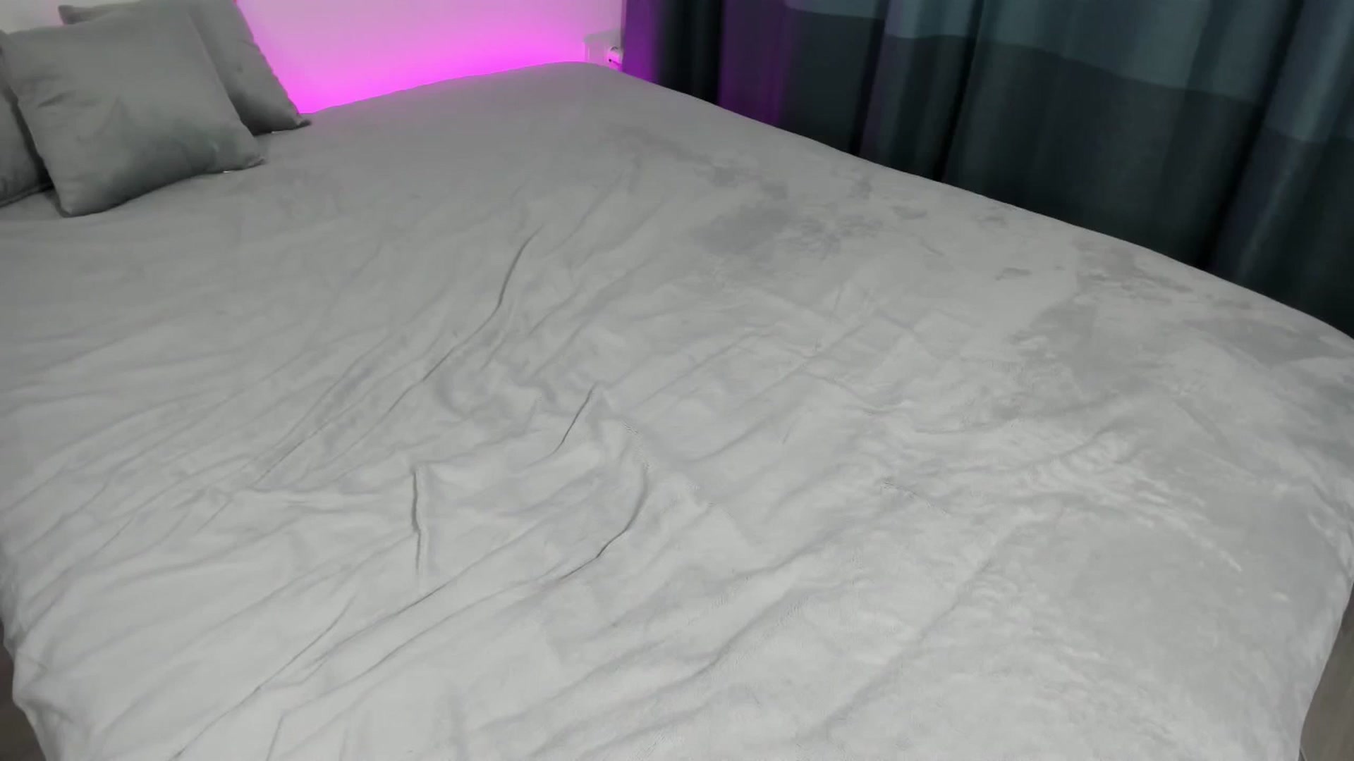 Gallery image thumbnail from miss_crystal_'s myfreecams stream on, 11/13/2023, 05:54 image 8 of 20