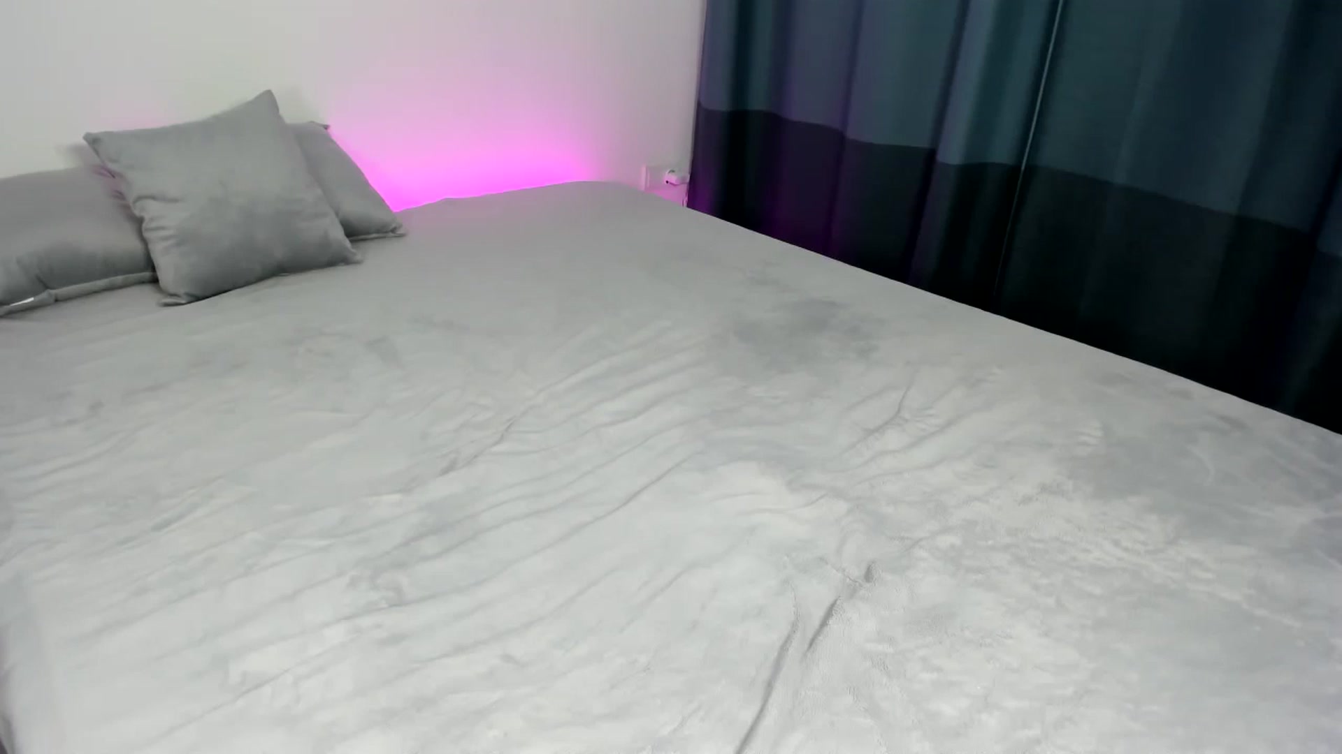 Gallery image thumbnail from miss_crystal_'s myfreecams stream on, 12/06/2023, 05:35 image 18 of 20