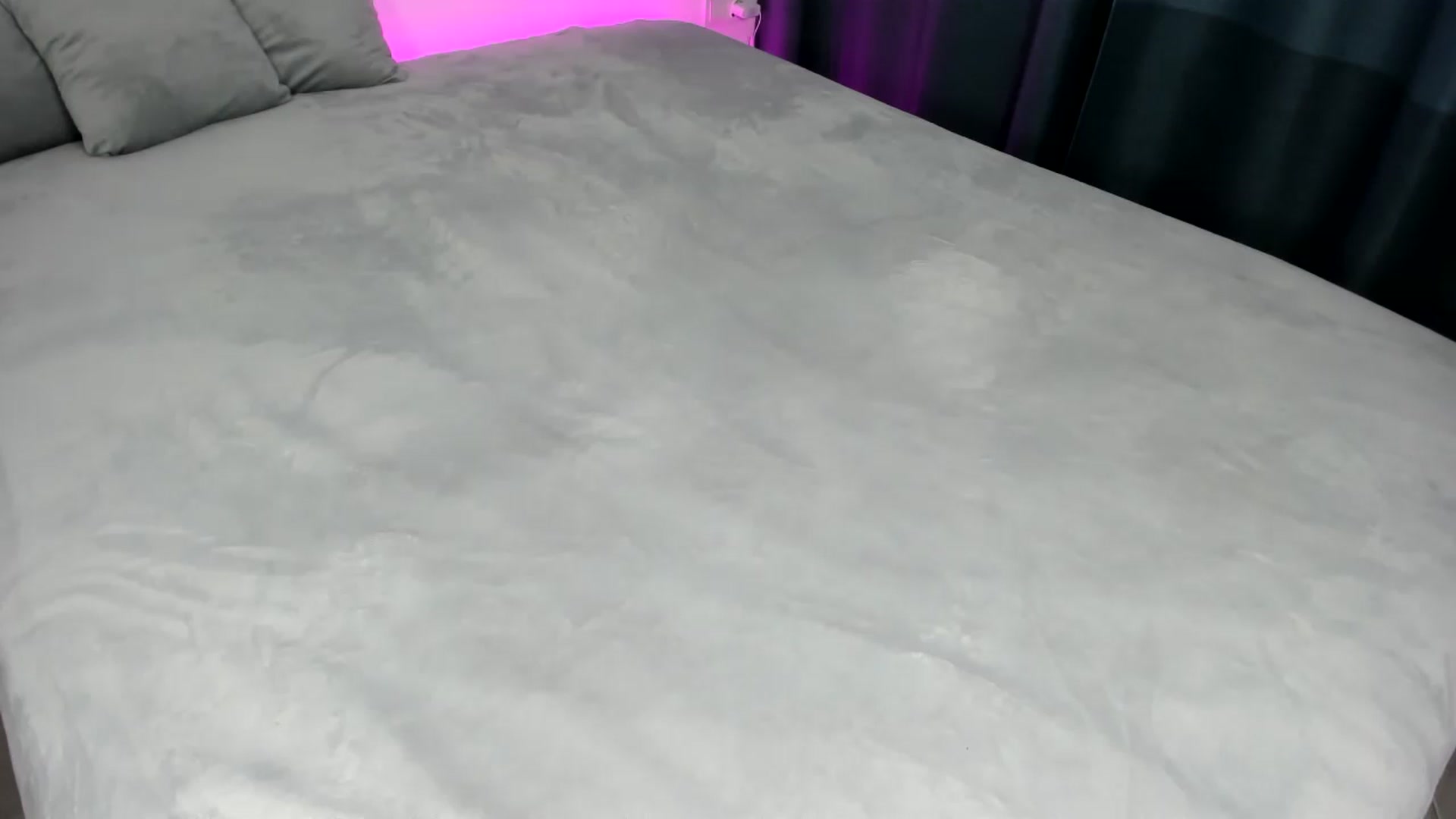 Gallery image thumbnail from miss_crystal_'s myfreecams stream on, 12/28/2023, 21:51 image 16 of 20