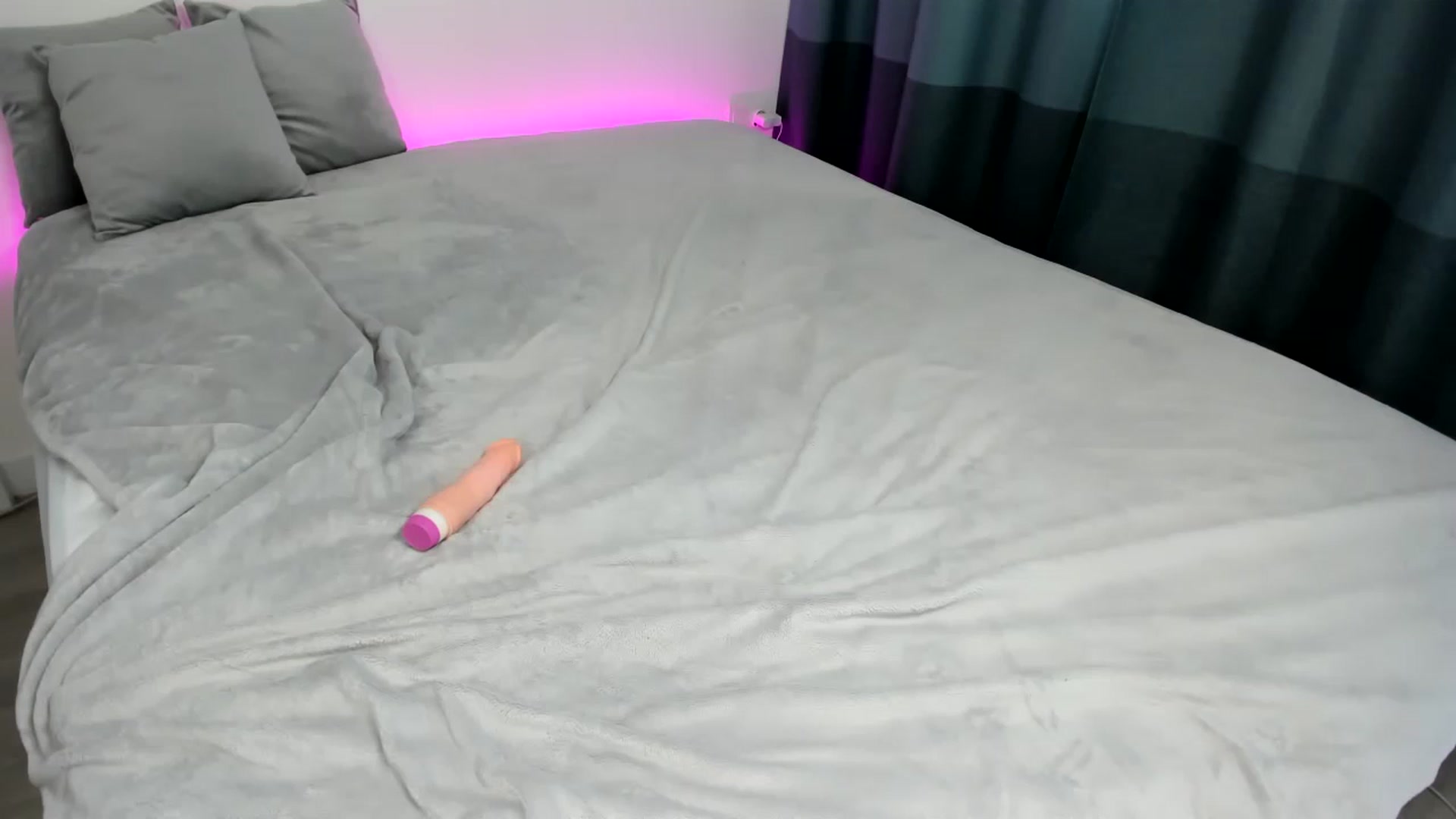 Gallery image thumbnail from miss_crystal_'s myfreecams stream on, 01/31/2024, 05:54 image 17 of 20