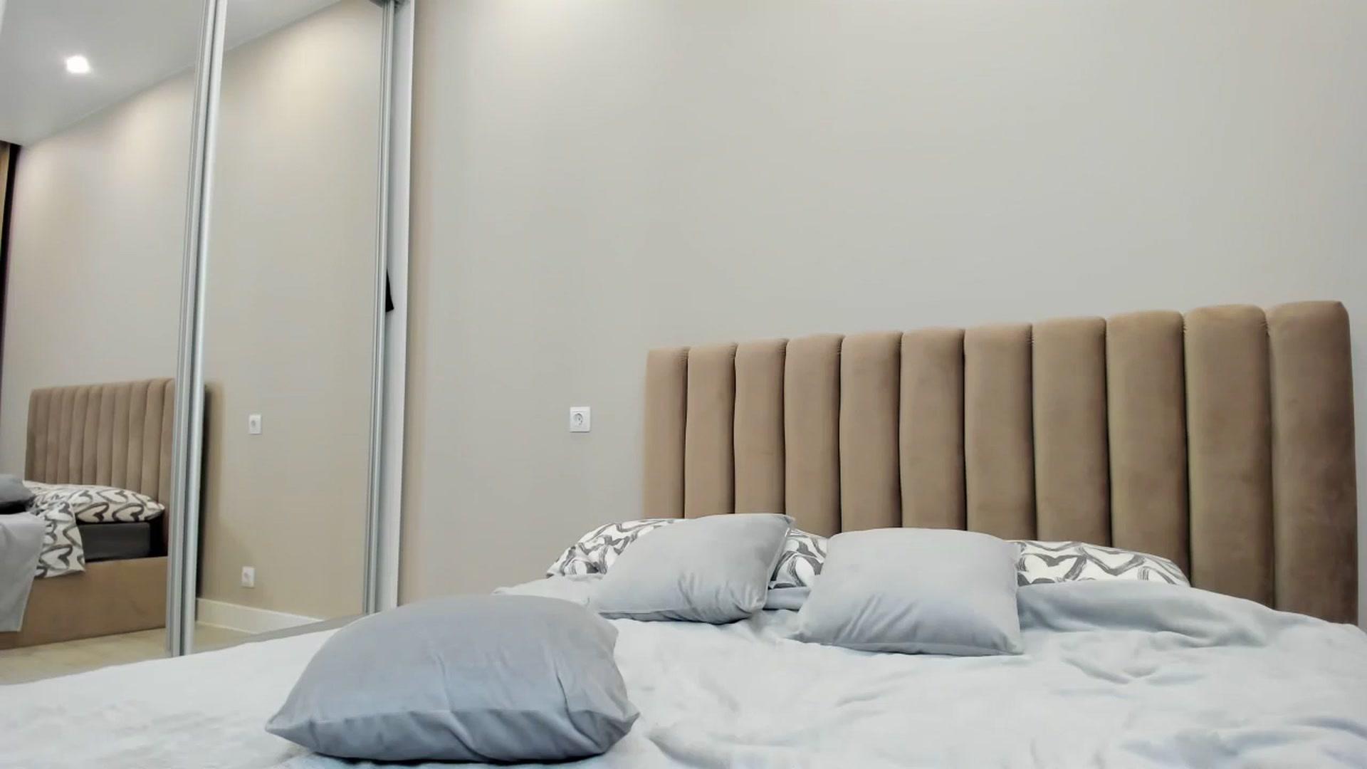 Gallery image thumbnail from miss_crystal_'s myfreecams stream on, 04/27/2024, 20:42 image 2 of 20