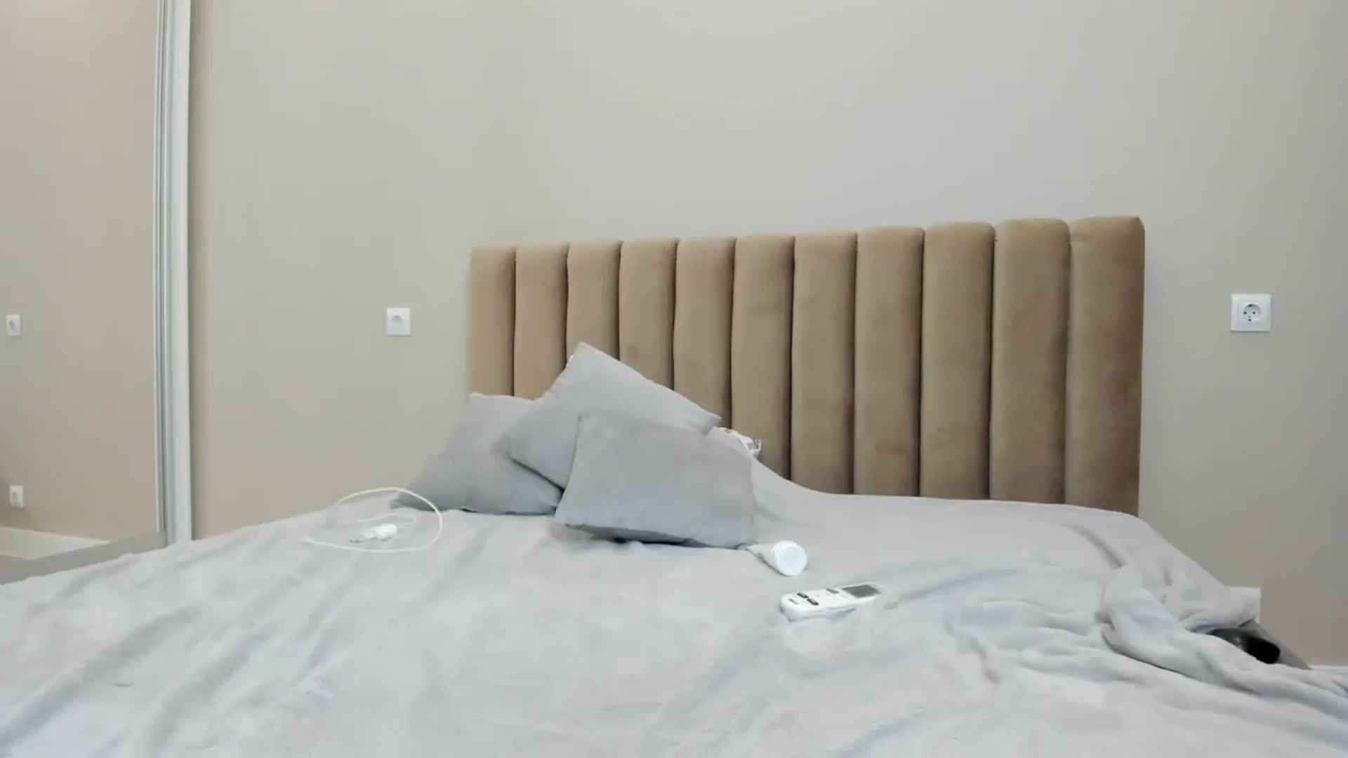 Gallery image thumbnail from miss_crystal_'s myfreecams stream on, 05/12/2024, 23:55 image 17 of 20