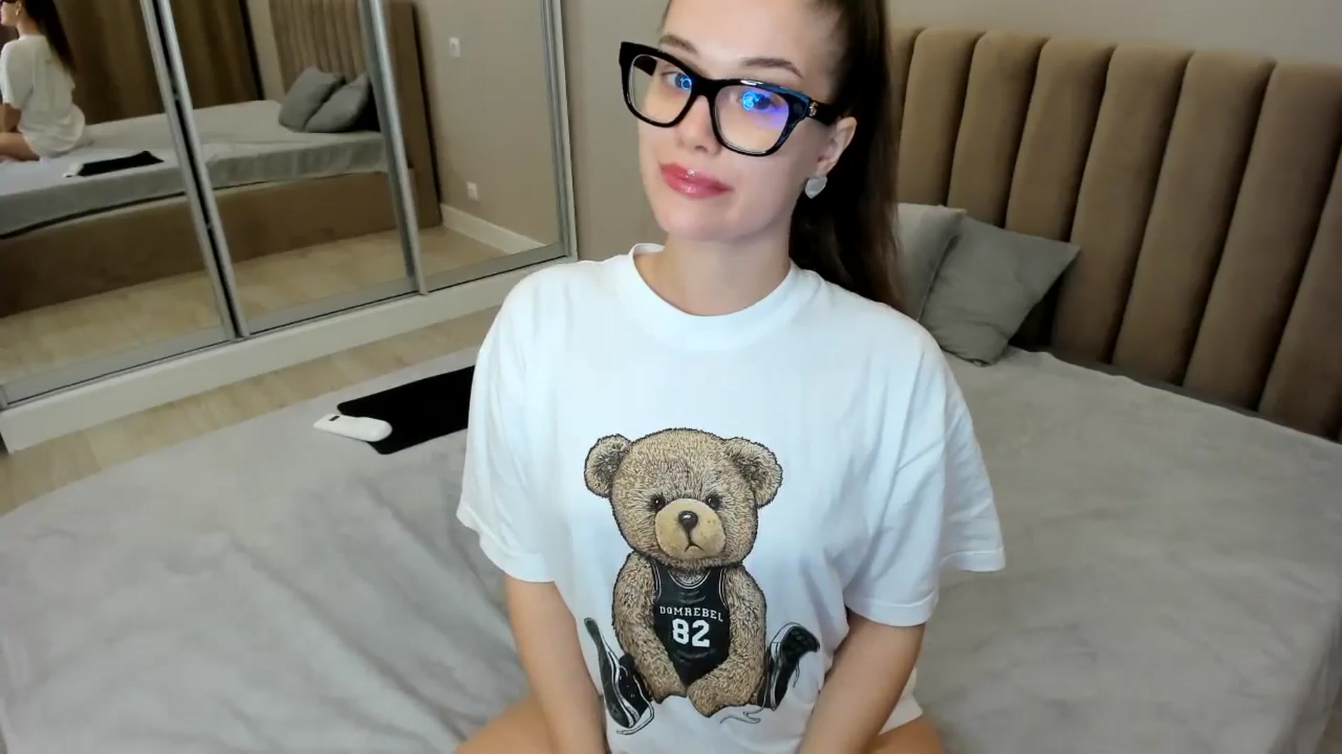 Gallery image thumbnail from miss_crystal_'s myfreecams stream on, 08/26/2024, 02:52 image 15 of 20