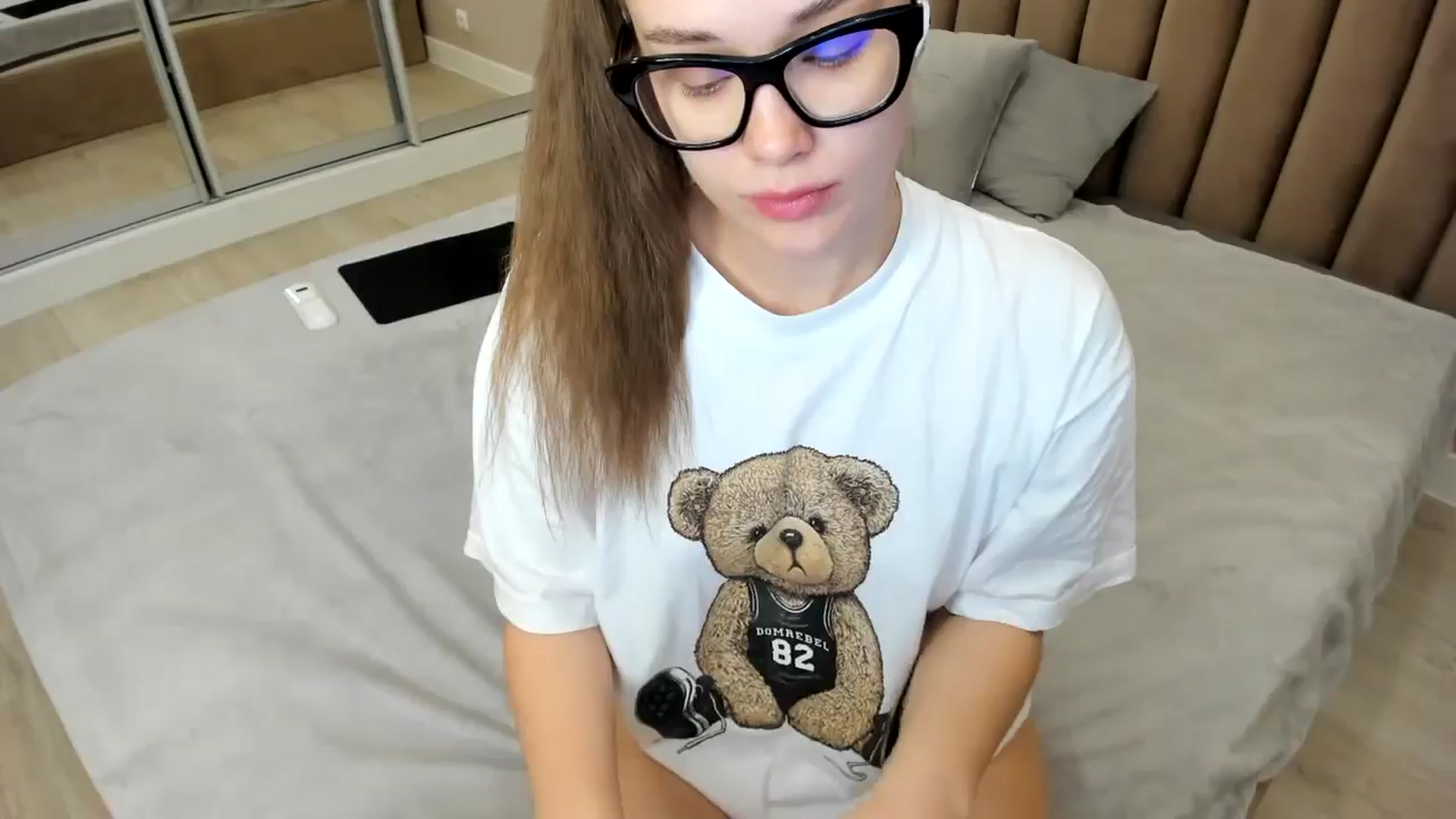 Gallery image thumbnail from miss_crystal_'s myfreecams stream on, 08/26/2024, 02:52 image 6 of 20