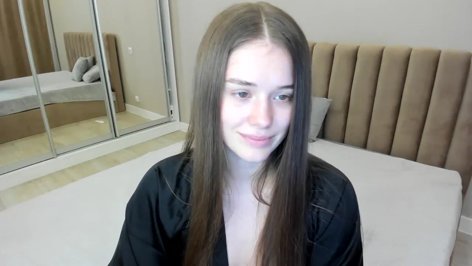 Gallery image thumbnail from miss_crystal_'s myfreecams stream on, 09/29/2024, 06:07 image 17 of 20