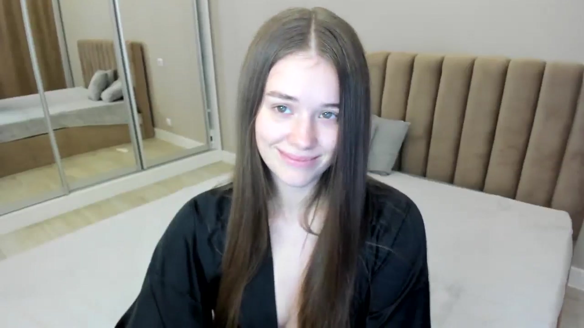 Gallery image thumbnail from miss_crystal_'s myfreecams stream on, 09/29/2024, 06:07 image 18 of 20