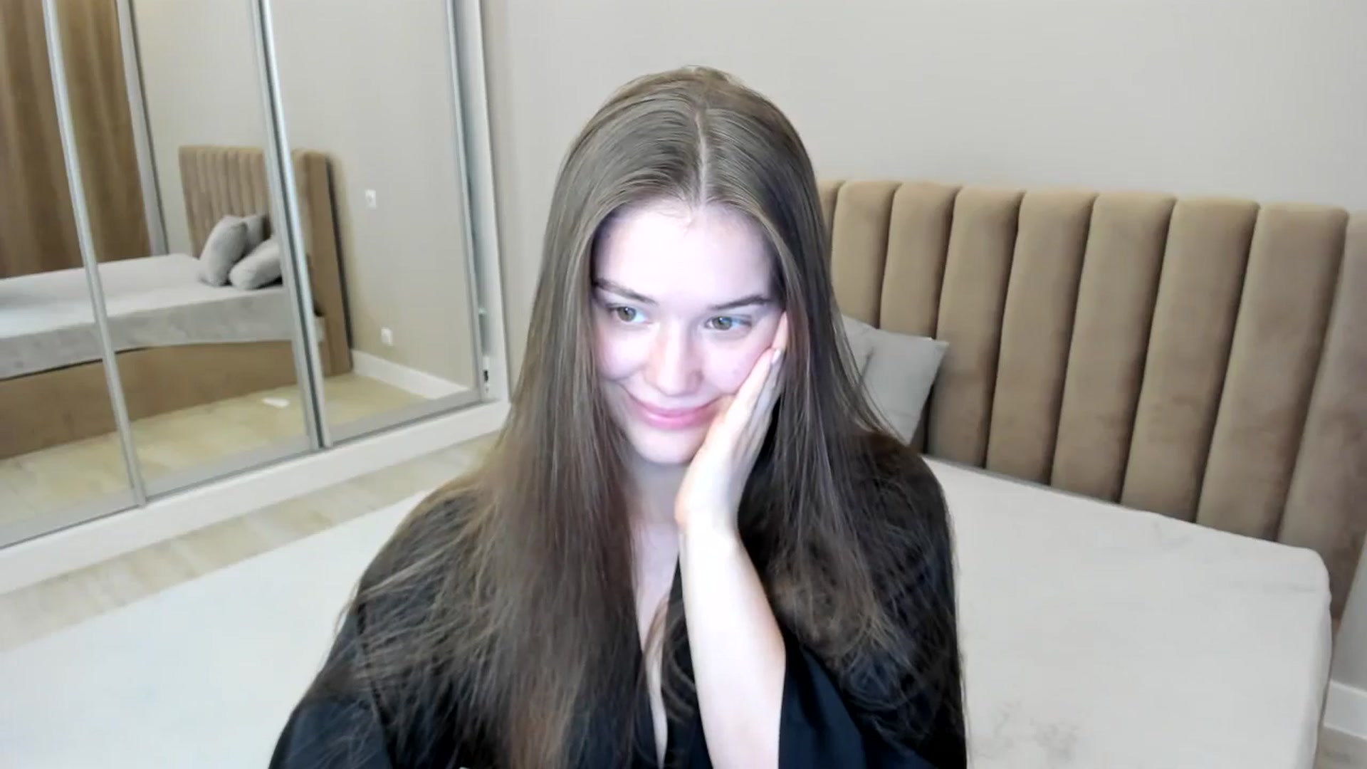 Gallery image thumbnail from miss_crystal_'s myfreecams stream on, 09/29/2024, 06:46 image 2 of 20