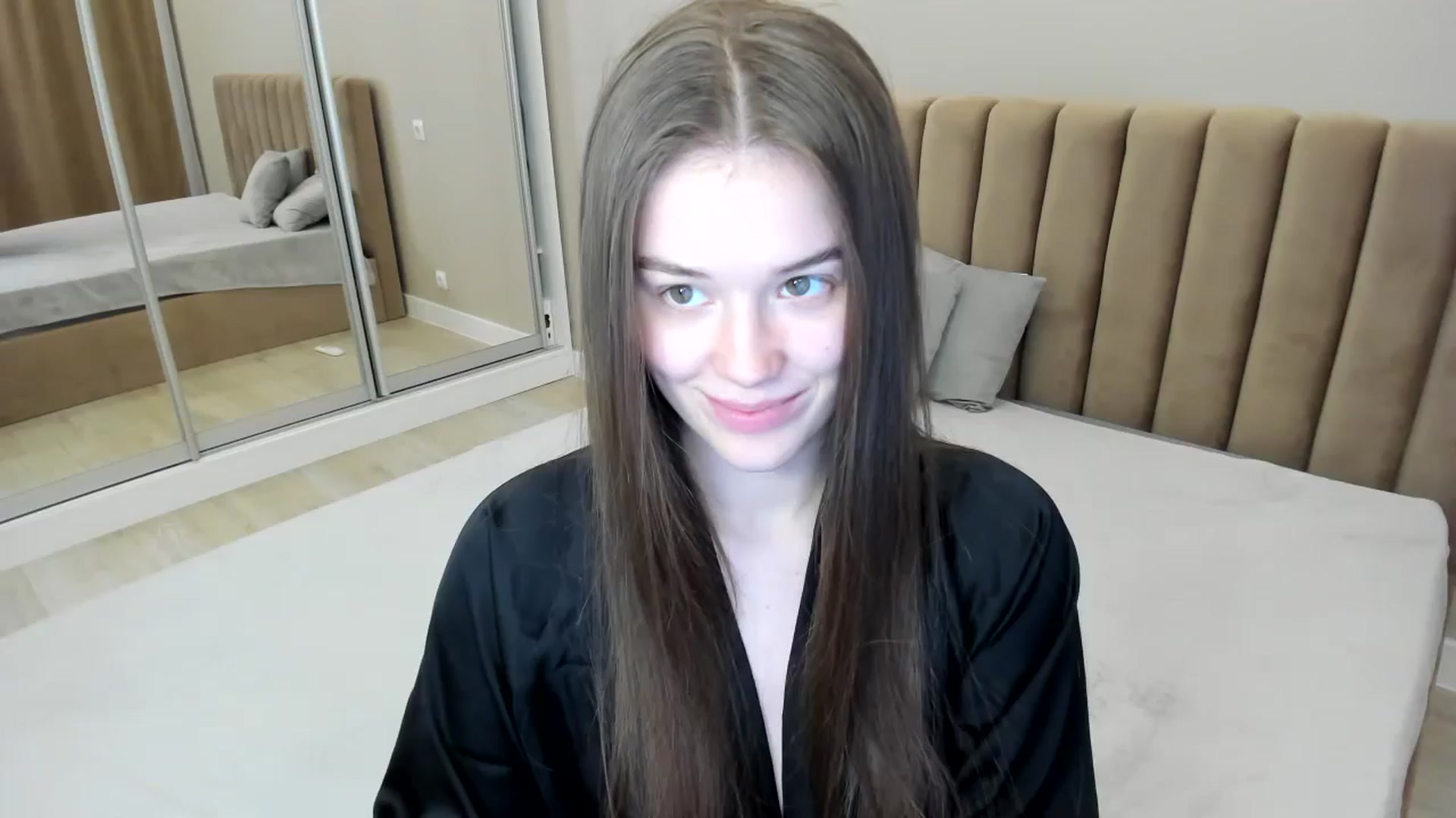 Gallery image thumbnail from miss_crystal_'s myfreecams stream on, 09/29/2024, 06:46 image 13 of 20