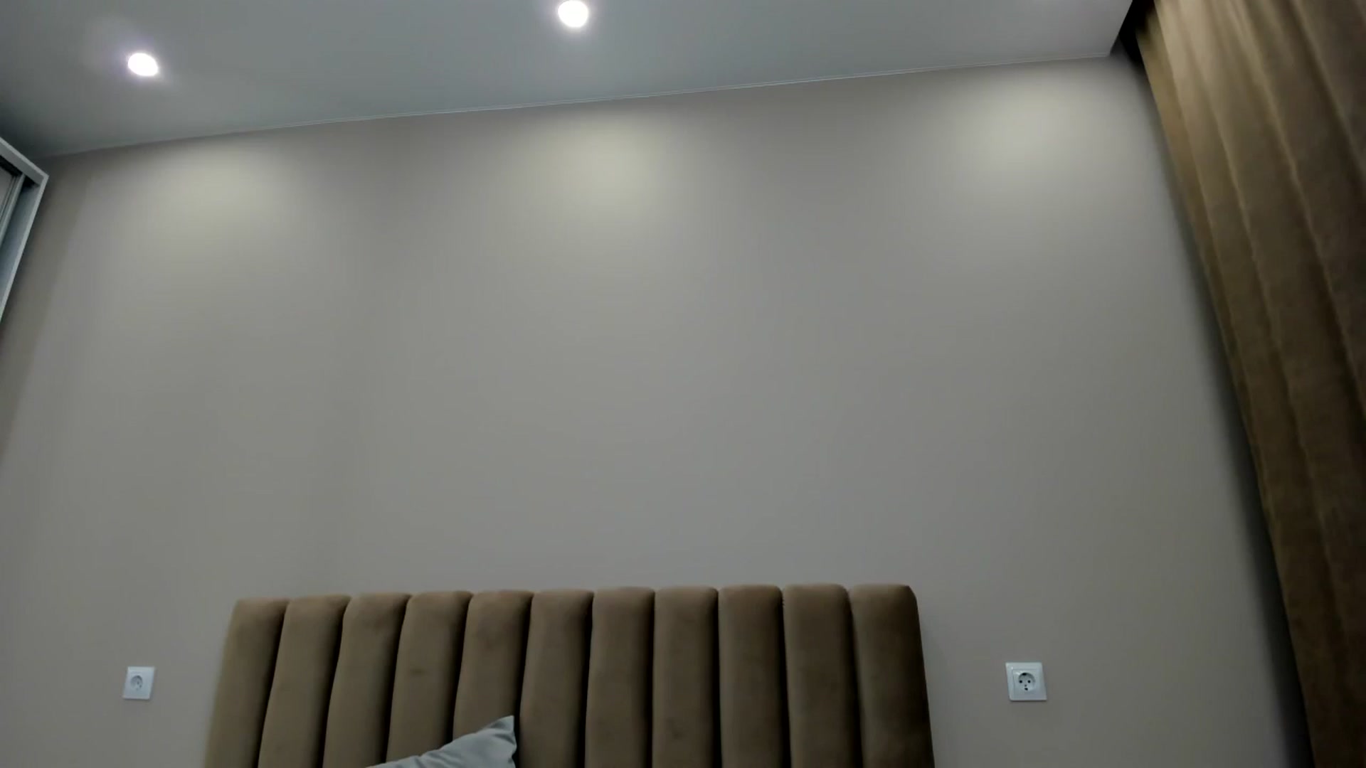 Gallery image thumbnail from miss_crystal_'s myfreecams stream on, 10/13/2024, 03:56 image 19 of 20