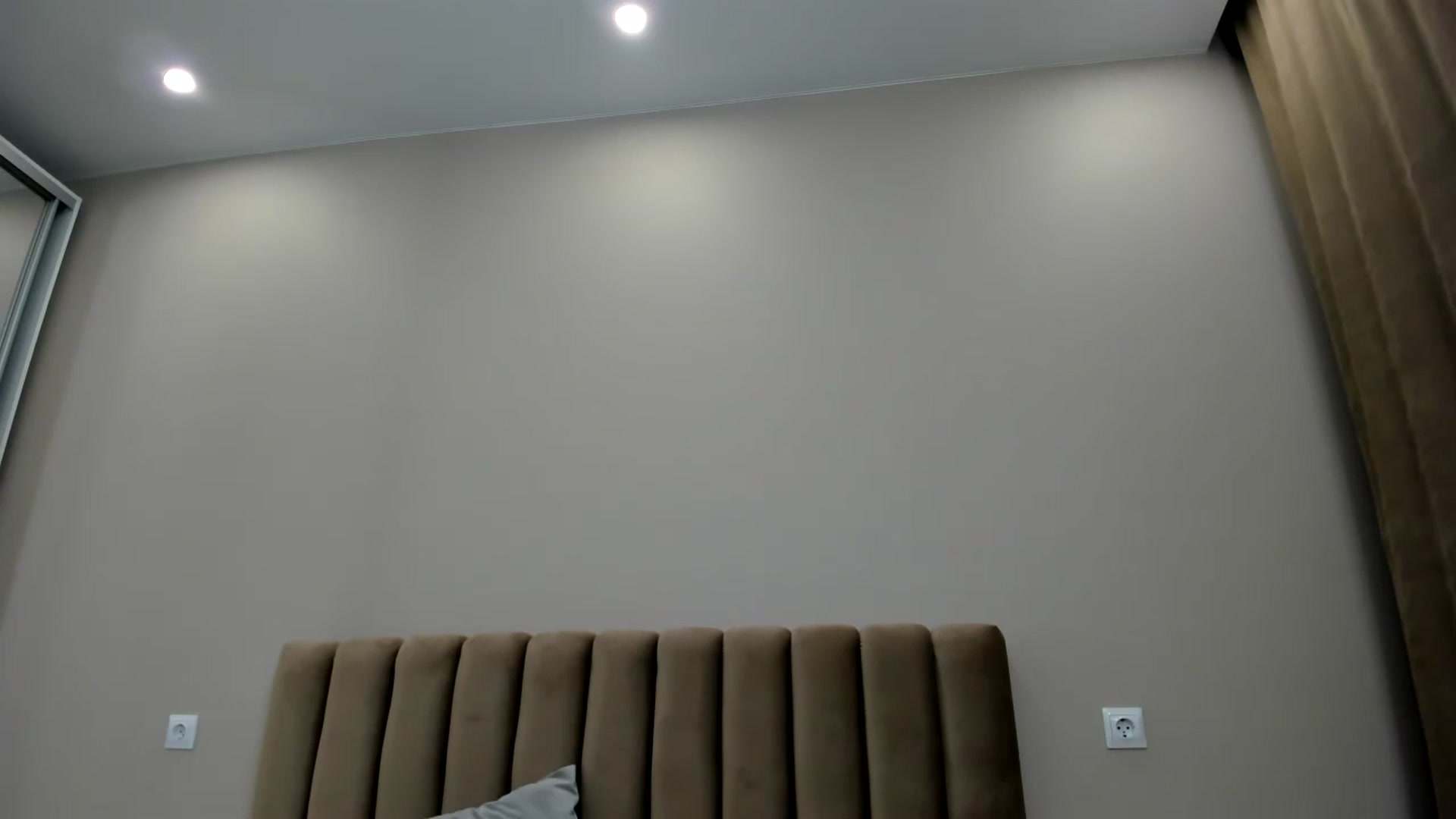 Gallery image thumbnail from miss_crystal_'s myfreecams stream on, 10/13/2024, 03:56 image 20 of 20