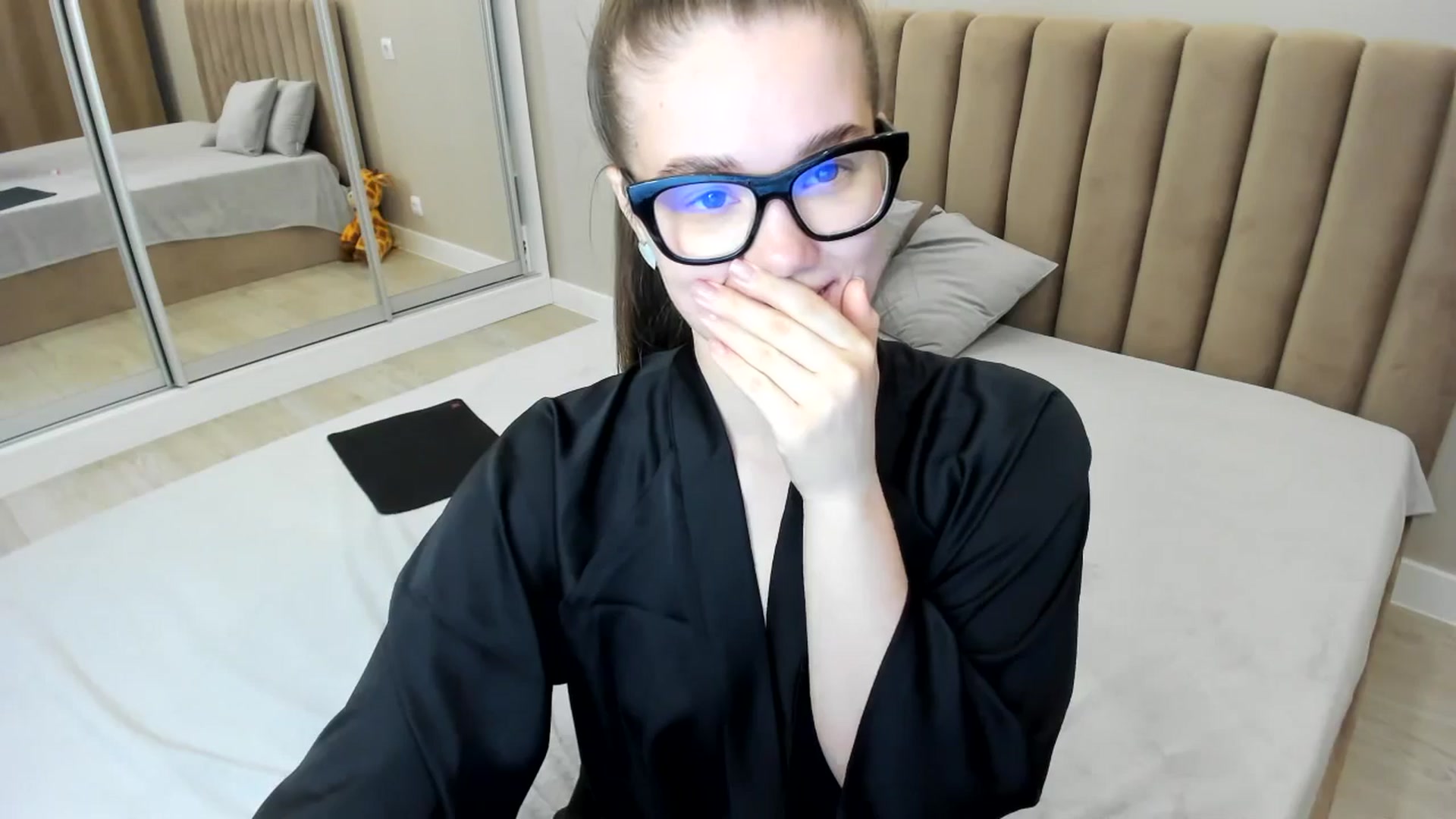 Gallery image thumbnail from miss_crystal_'s myfreecams stream on, 10/16/2024, 05:31 image 19 of 20