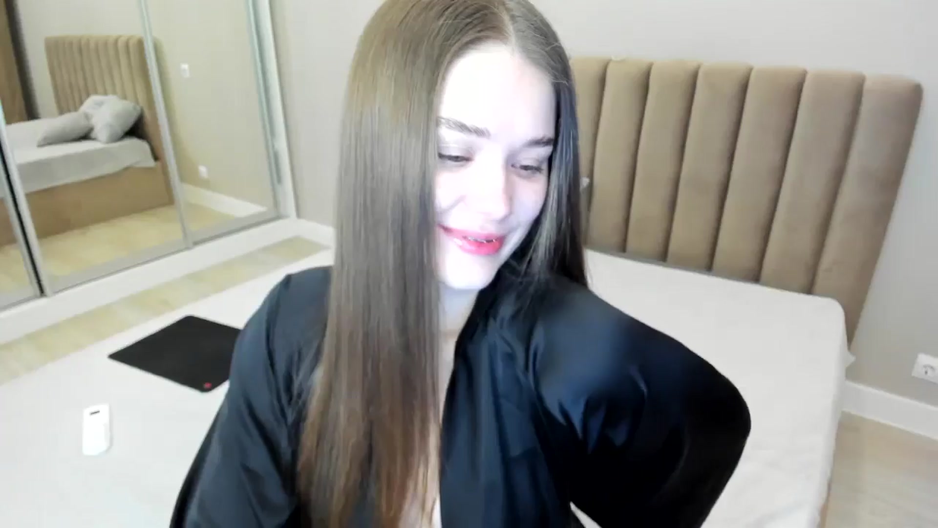 Gallery image thumbnail from miss_crystal_'s myfreecams stream on, 11/02/2024, 05:12 image 2 of 20