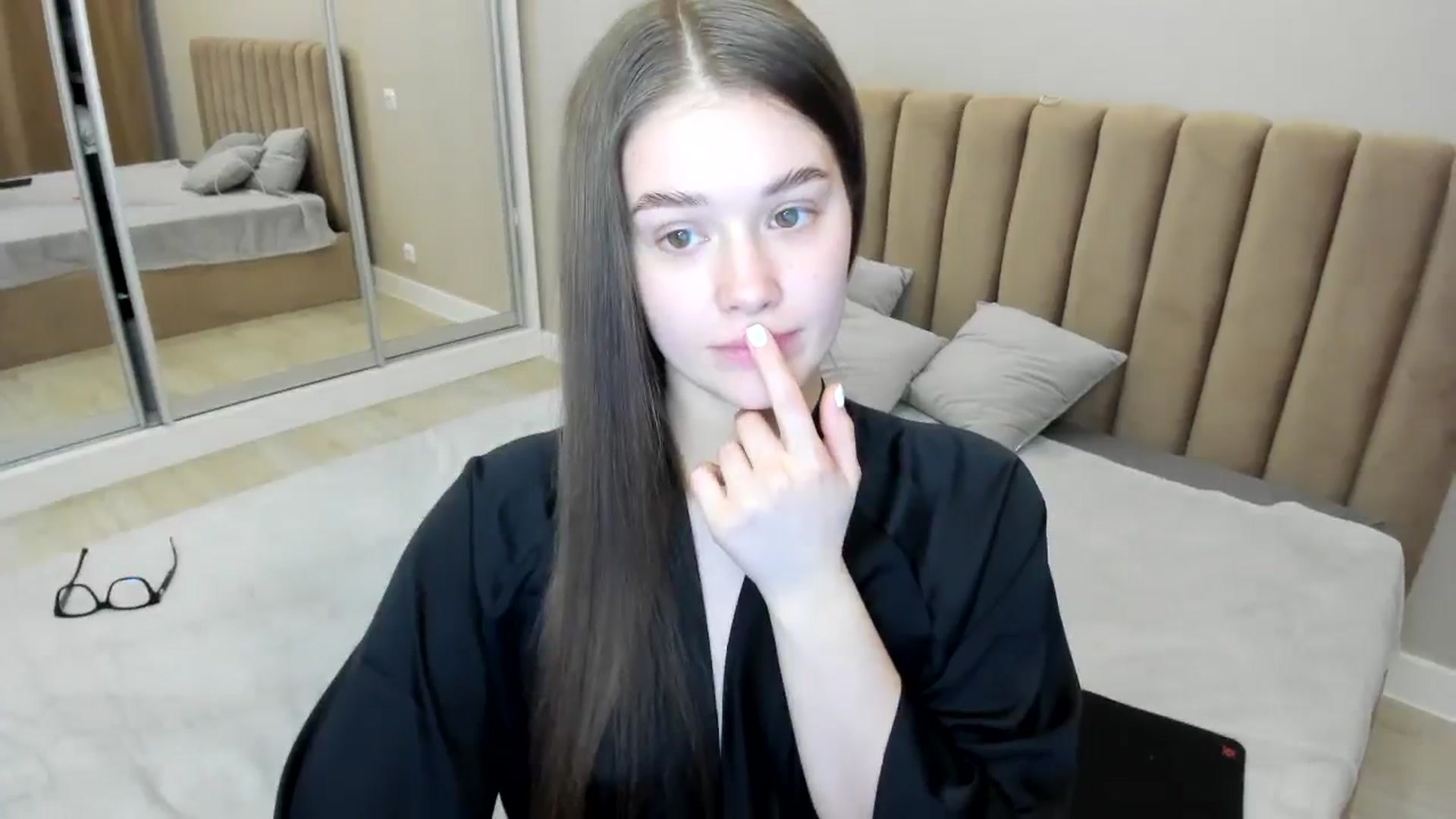Gallery image thumbnail from miss_crystal_'s myfreecams stream on, 11/07/2024, 07:38 image 20 of 20