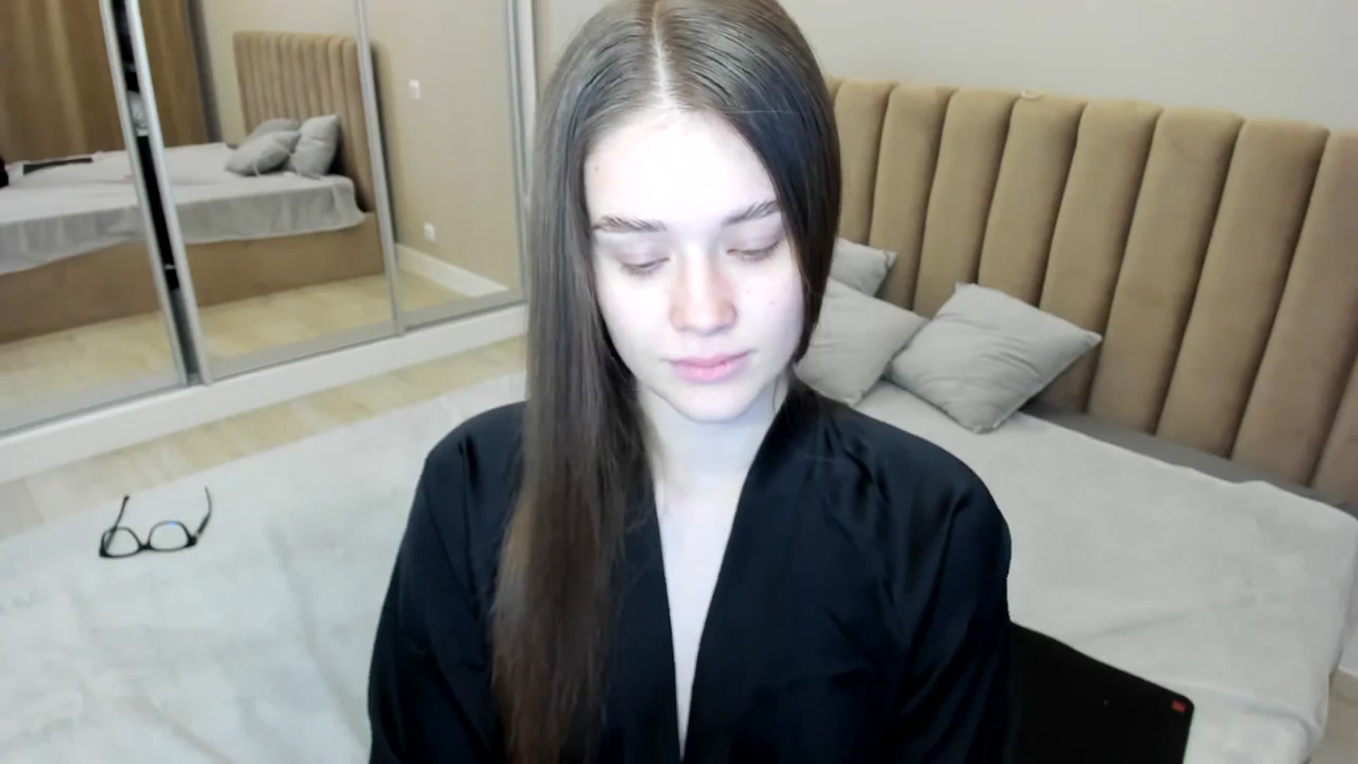 Gallery image thumbnail from miss_crystal_'s myfreecams stream on, 11/07/2024, 07:38 image 2 of 20