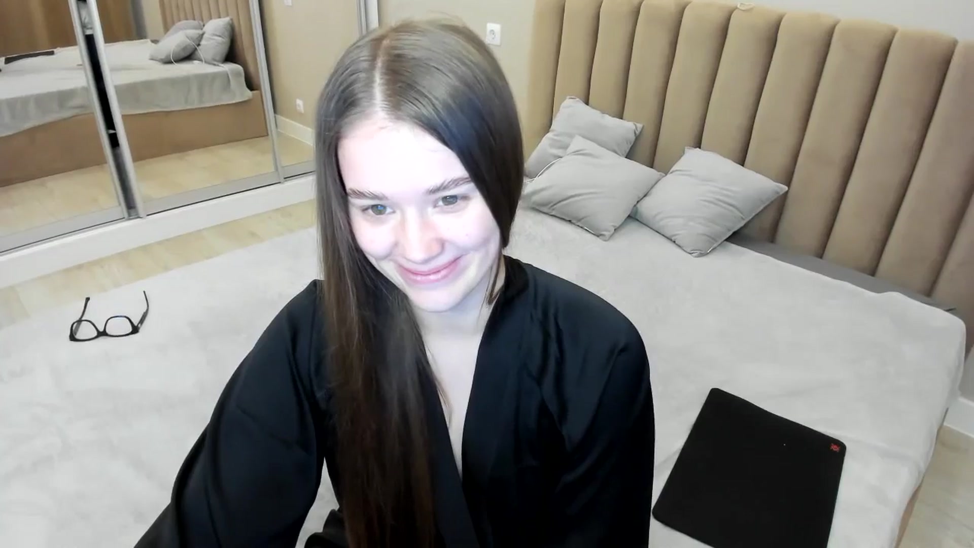 Gallery image thumbnail from miss_crystal_'s myfreecams stream on, 11/07/2024, 07:38 image 7 of 20