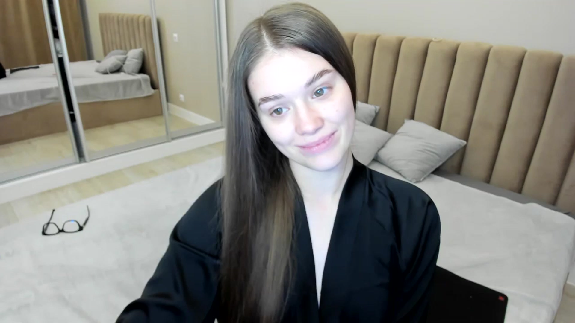 Gallery image thumbnail from miss_crystal_'s myfreecams stream on, 11/07/2024, 07:38 image 5 of 20