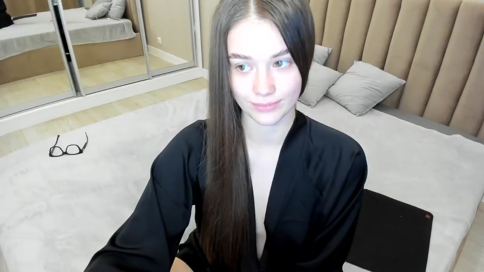 Gallery image thumbnail from miss_crystal_'s myfreecams stream on, 11/07/2024, 07:38 image 18 of 20