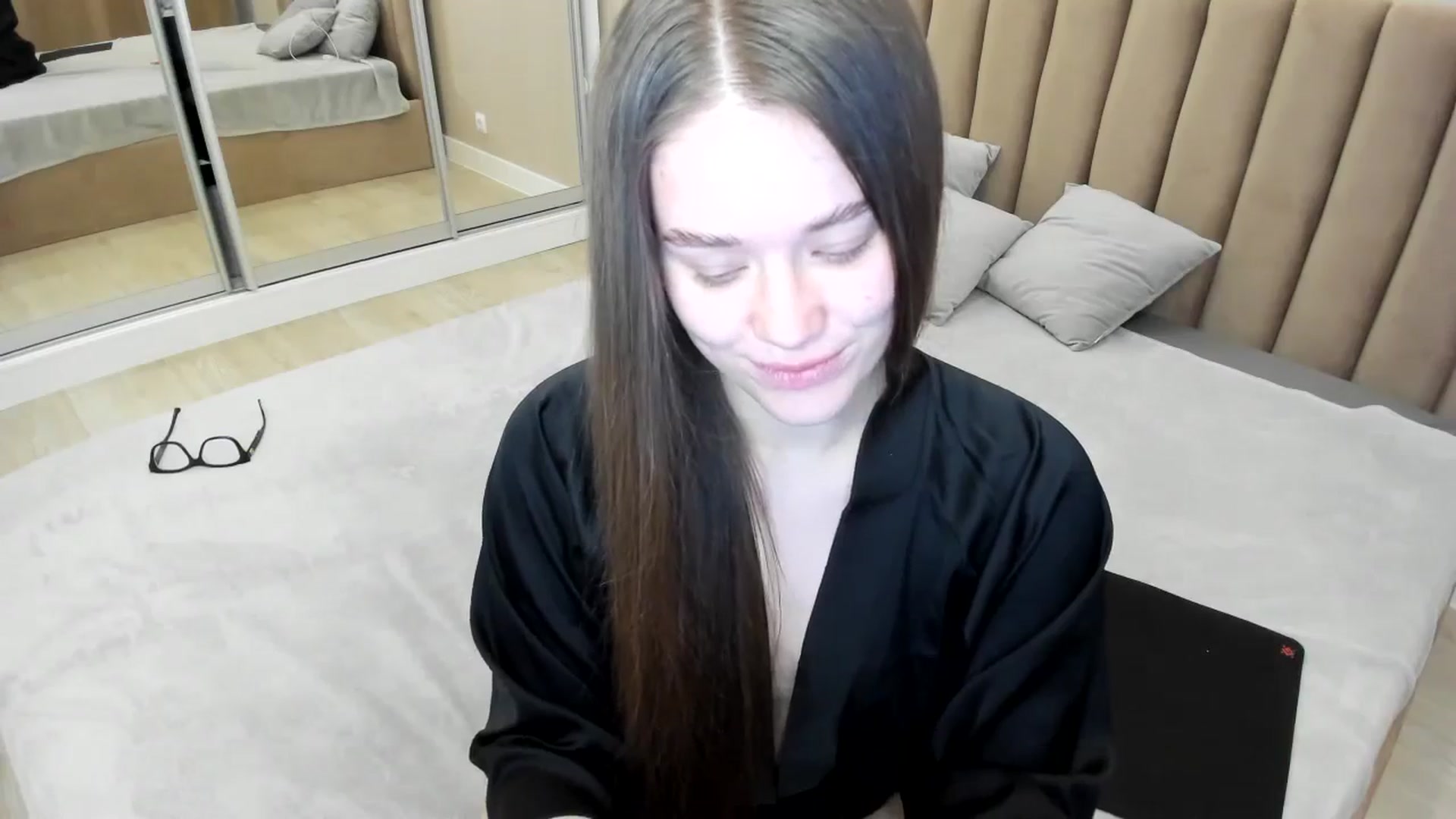 Gallery image thumbnail from miss_crystal_'s myfreecams stream on, 11/07/2024, 07:38 image 15 of 20