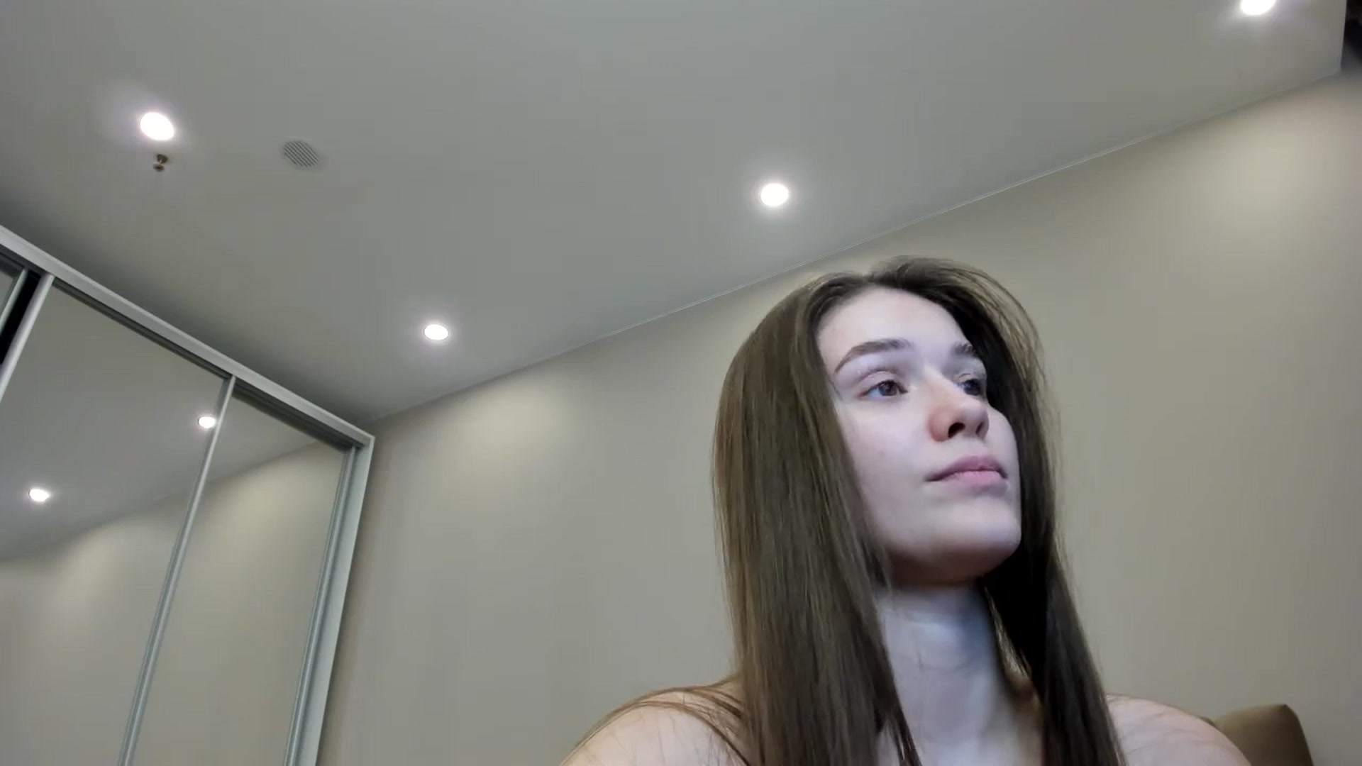 Gallery image thumbnail from miss_crystal_'s myfreecams stream on, 11/07/2024, 09:03 image 10 of 20