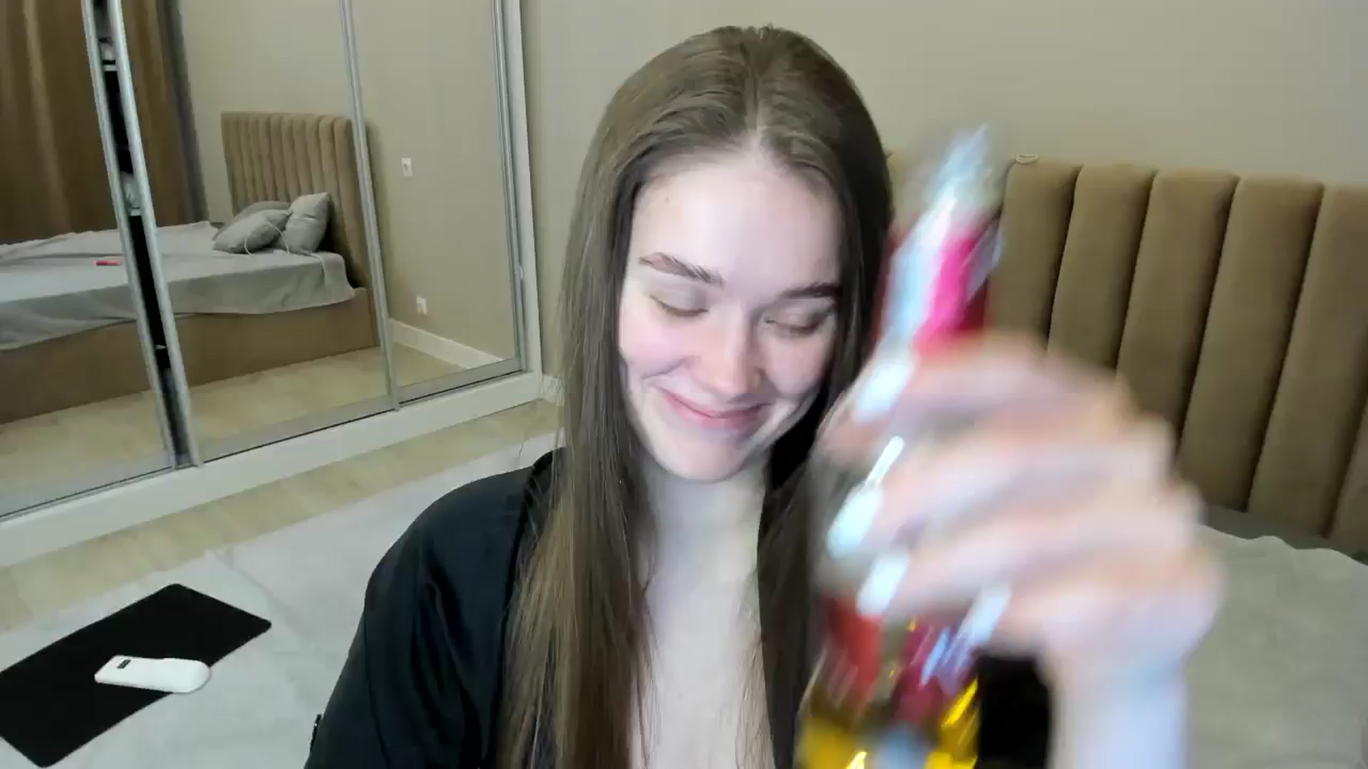 Gallery image thumbnail from miss_crystal_'s myfreecams stream on, 11/07/2024, 09:58 image 7 of 20