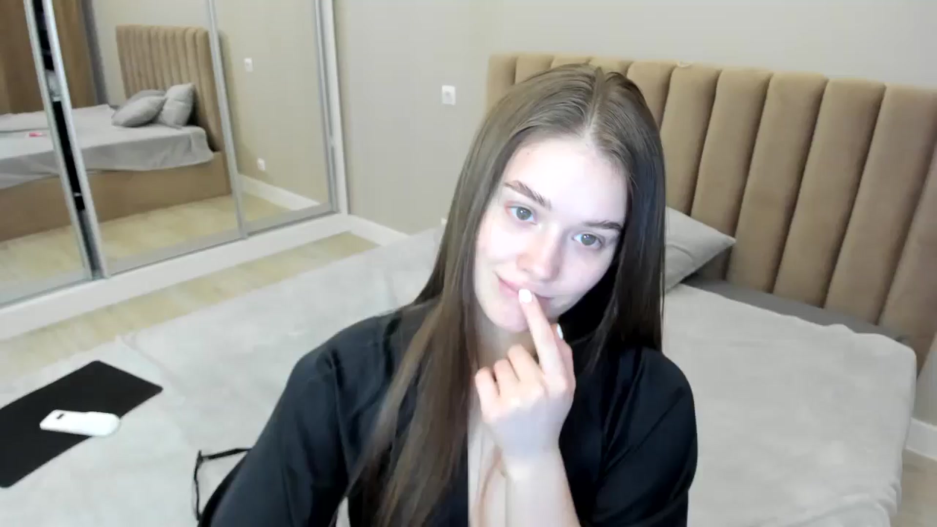Gallery image thumbnail from miss_crystal_'s myfreecams stream on, 11/07/2024, 10:12 image 20 of 20