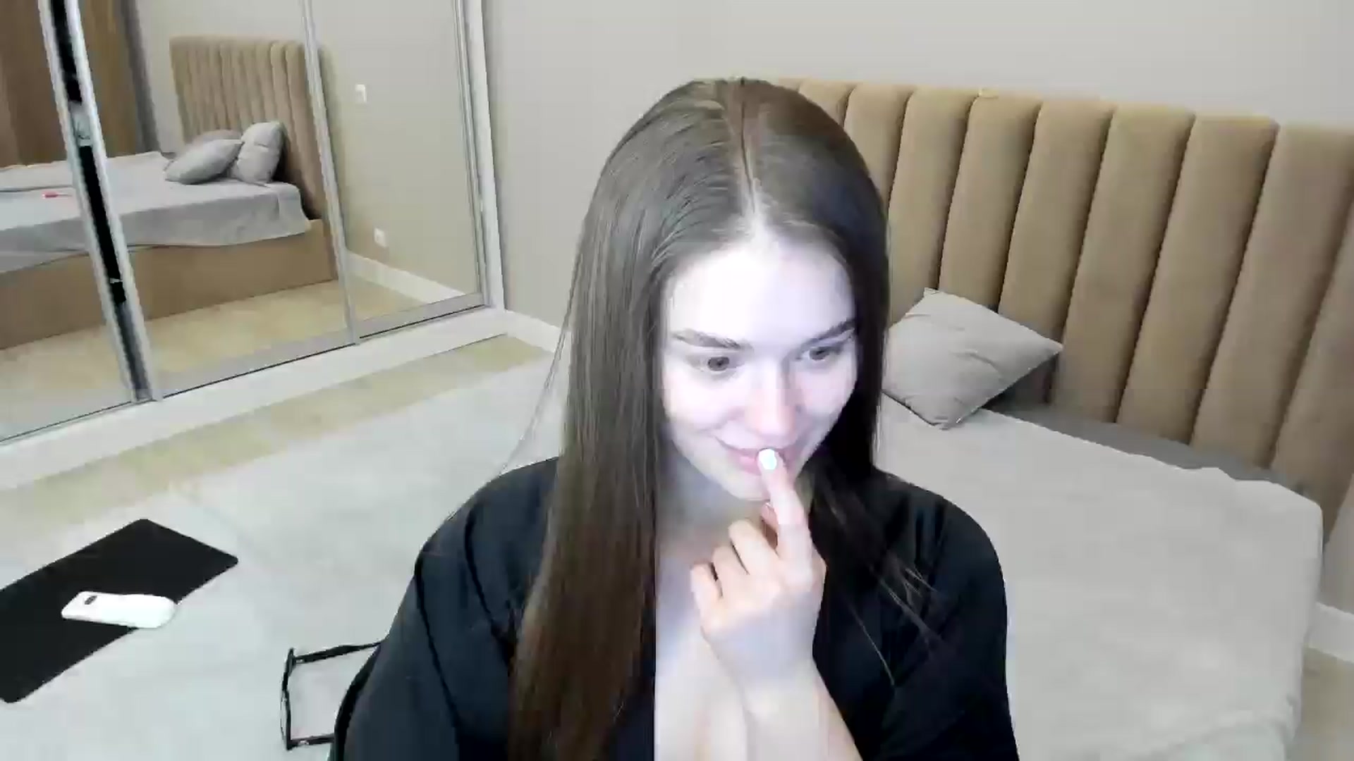 Gallery image thumbnail from miss_crystal_'s myfreecams stream on, 11/07/2024, 10:12 image 9 of 20