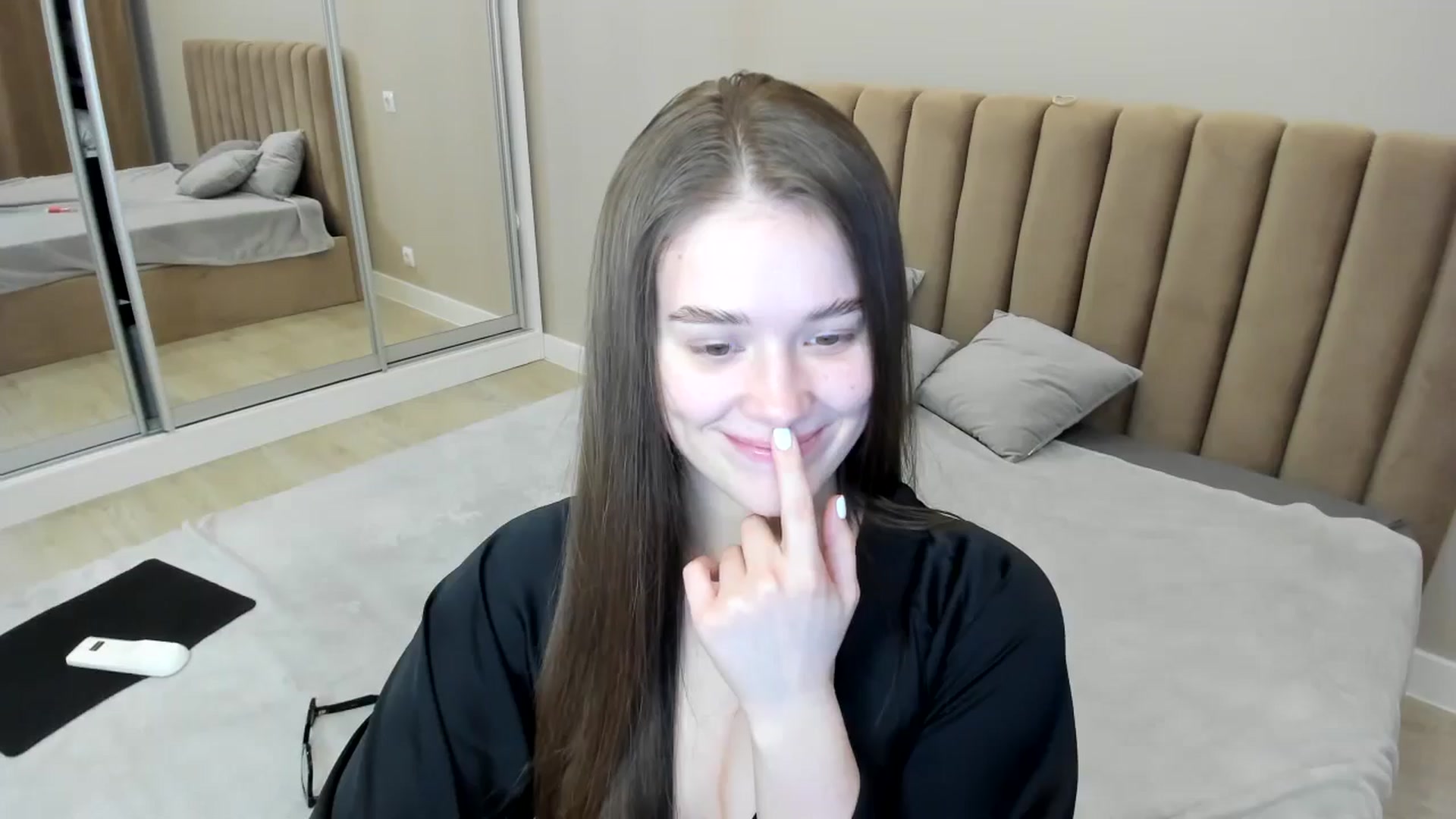Gallery image thumbnail from miss_crystal_'s myfreecams stream on, 11/07/2024, 10:12 image 8 of 20