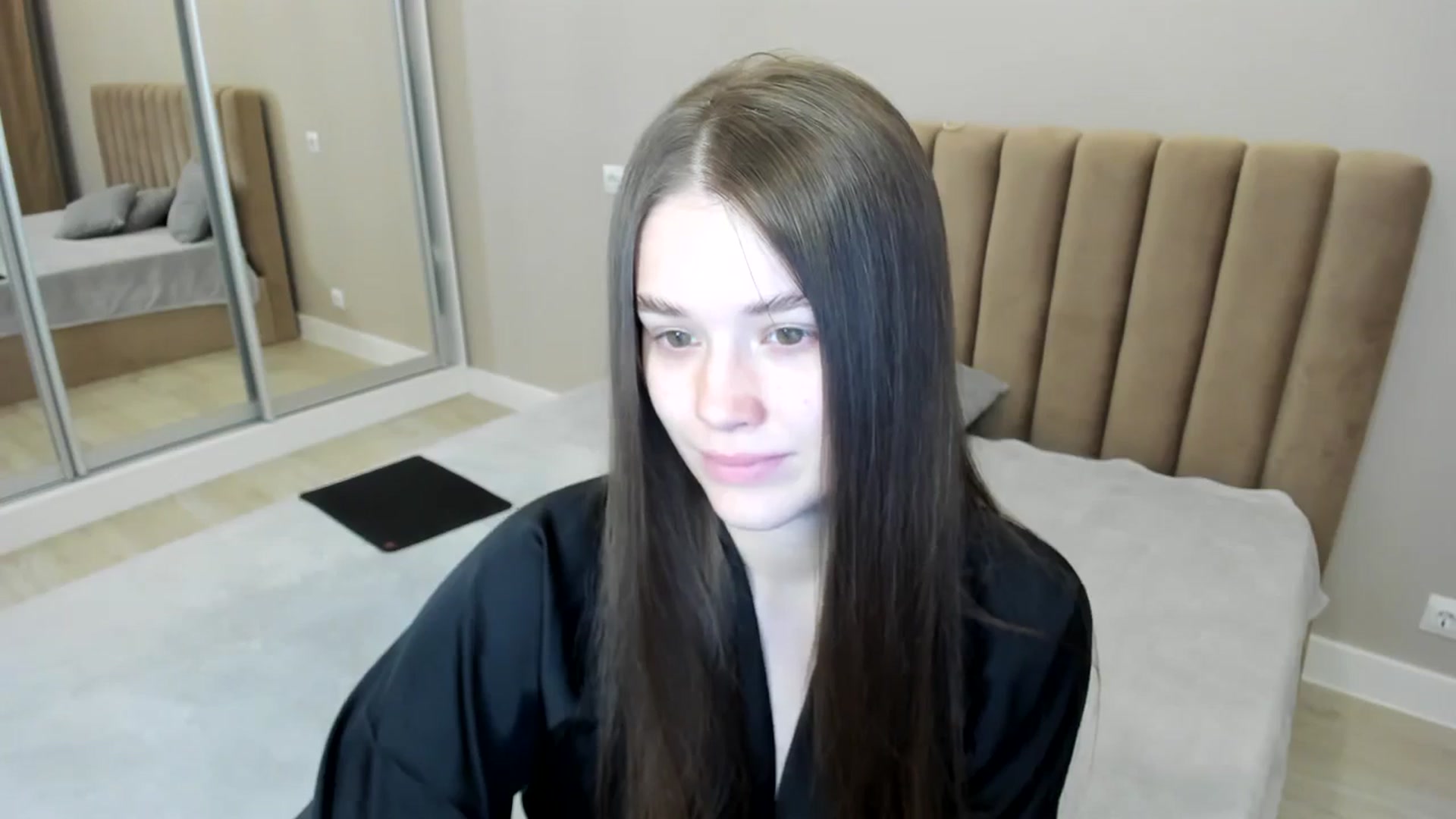 Gallery image thumbnail from miss_crystal_'s myfreecams stream on, 11/08/2024, 08:03 image 2 of 20