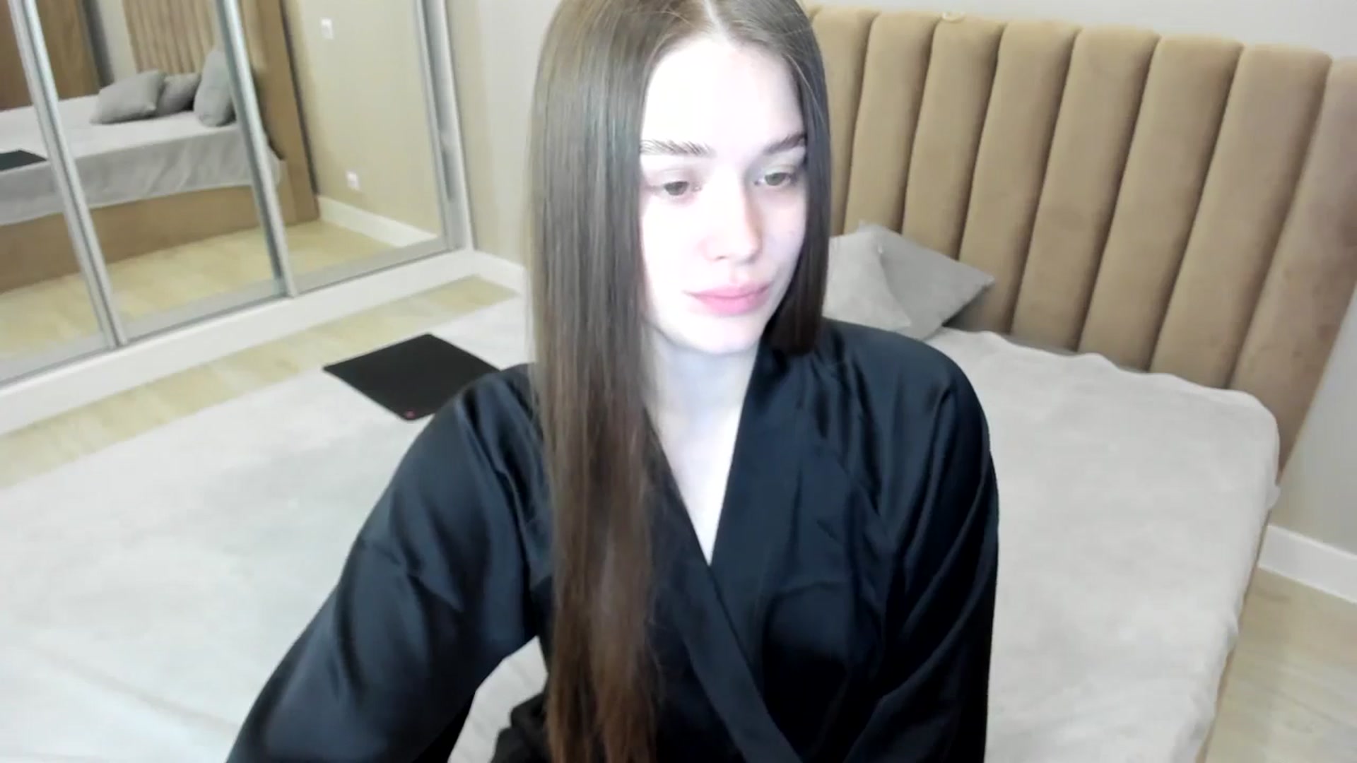 Gallery image thumbnail from miss_crystal_'s myfreecams stream on, 11/08/2024, 08:03 image 12 of 20