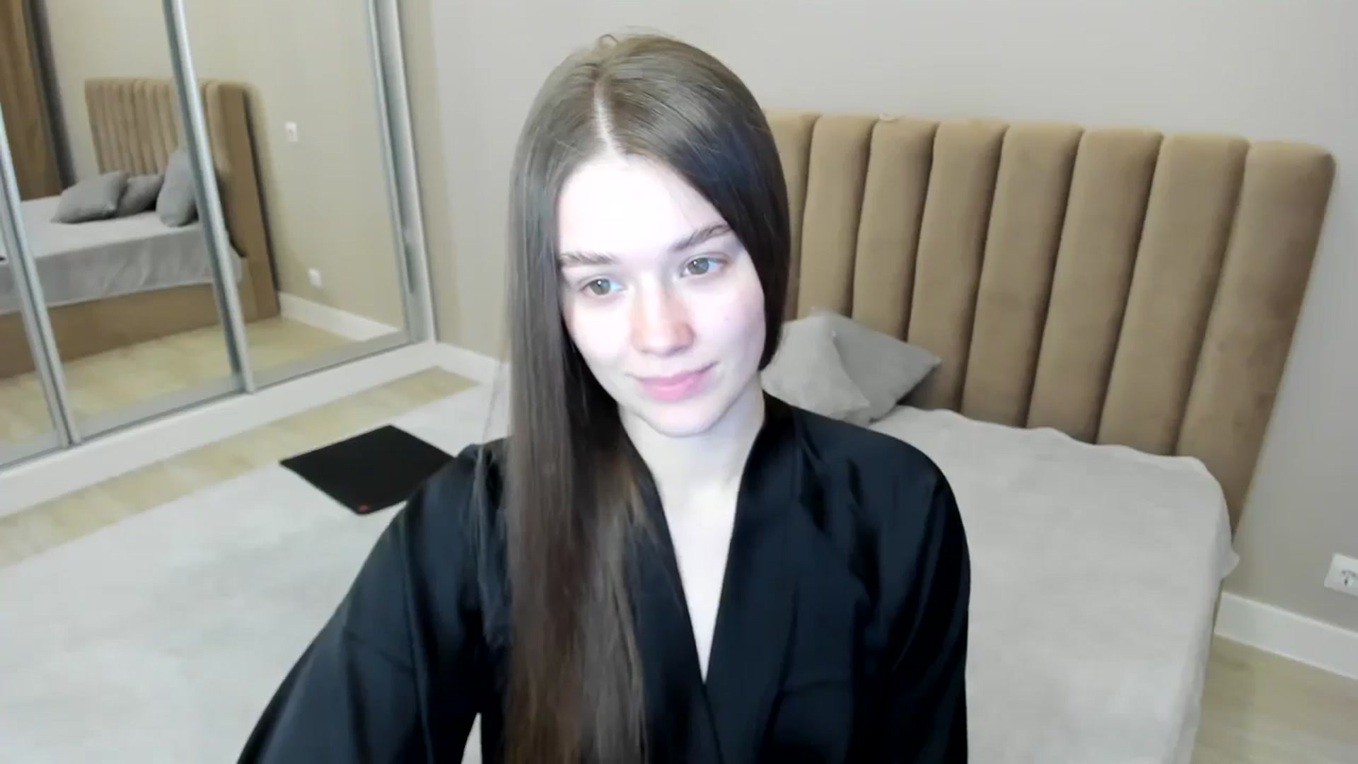 Gallery image thumbnail from miss_crystal_'s myfreecams stream on, 11/08/2024, 08:03 image 3 of 20