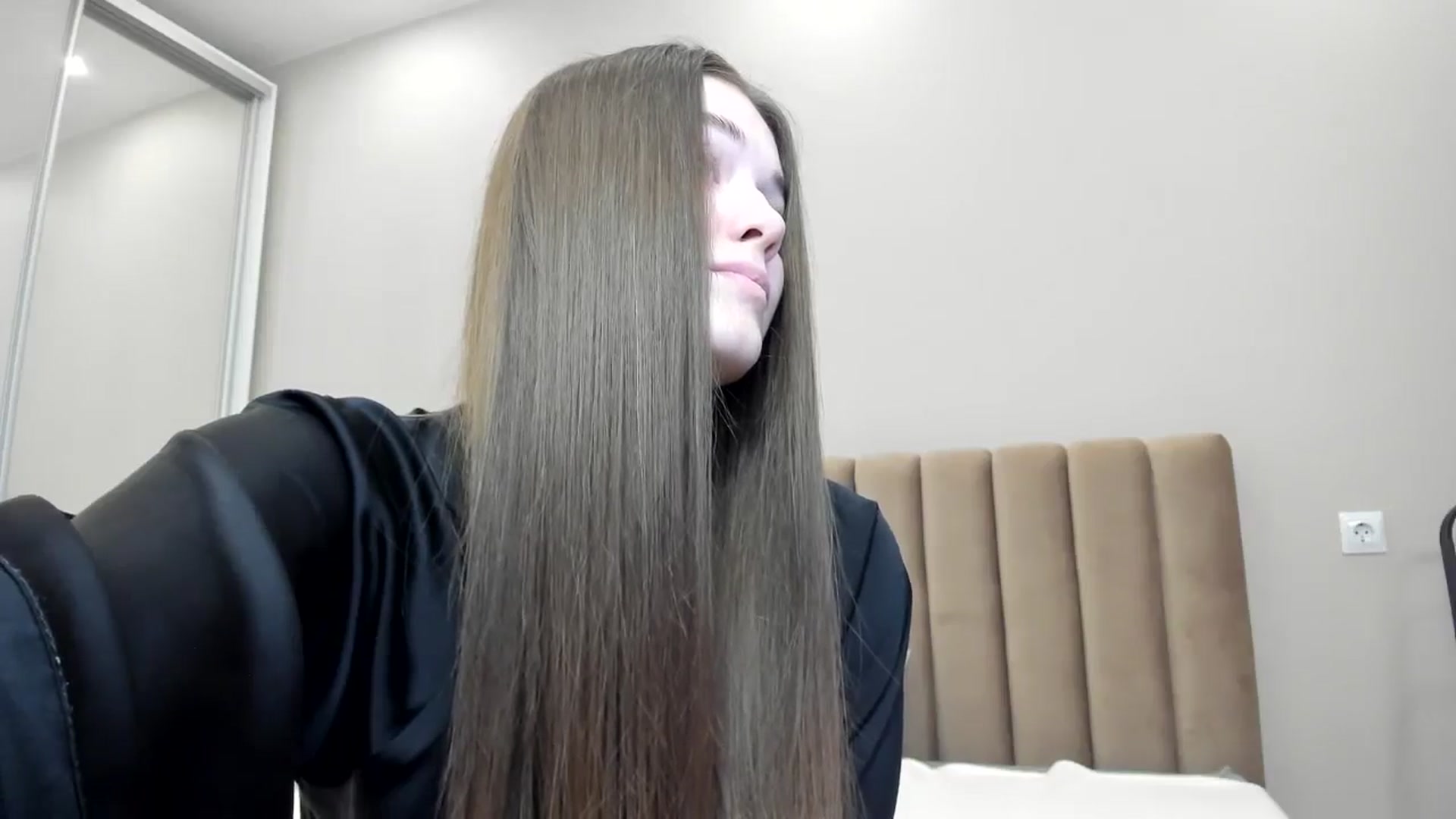 Gallery image thumbnail from miss_crystal_'s myfreecams stream on, 11/14/2024, 09:16 image 18 of 20