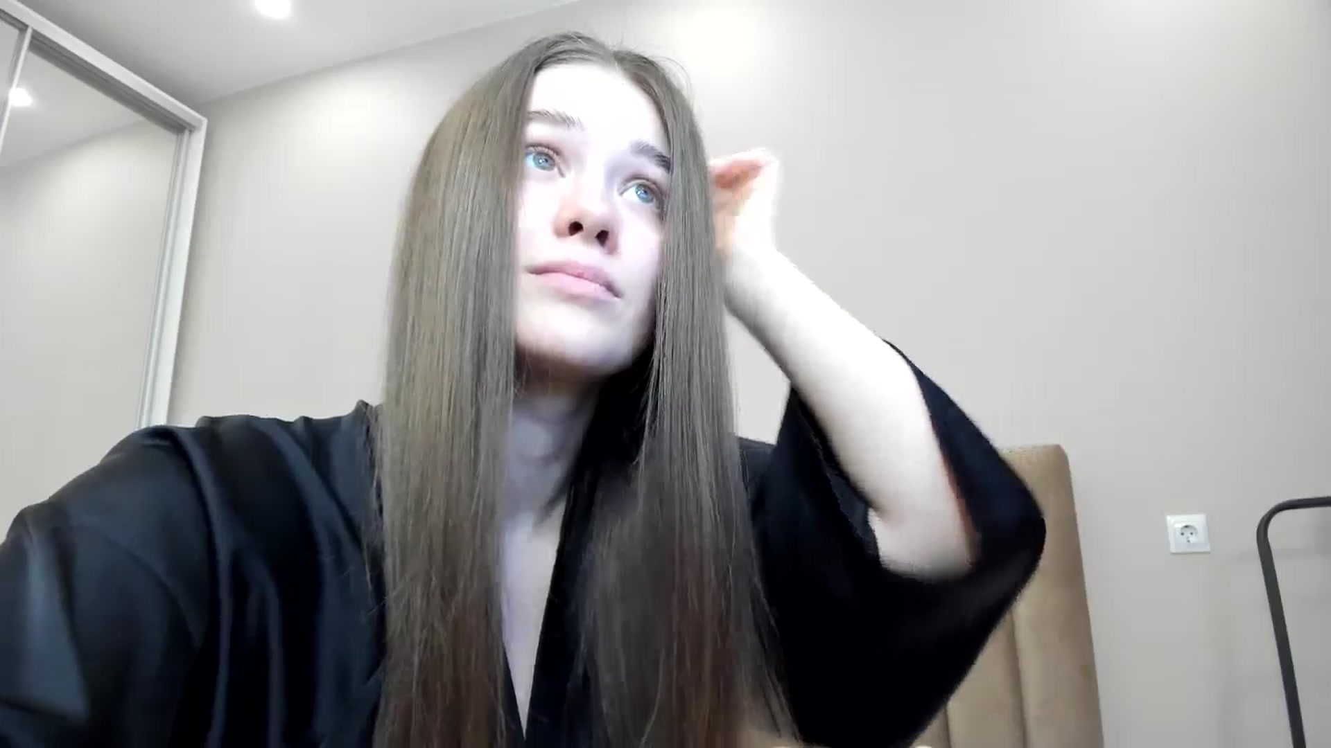 Gallery image thumbnail from miss_crystal_'s myfreecams stream on, 11/14/2024, 09:16 image 11 of 20