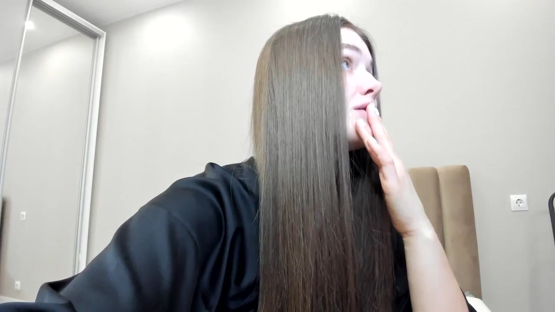 Gallery image thumbnail from miss_crystal_'s myfreecams stream on, 11/14/2024, 09:16 image 14 of 20