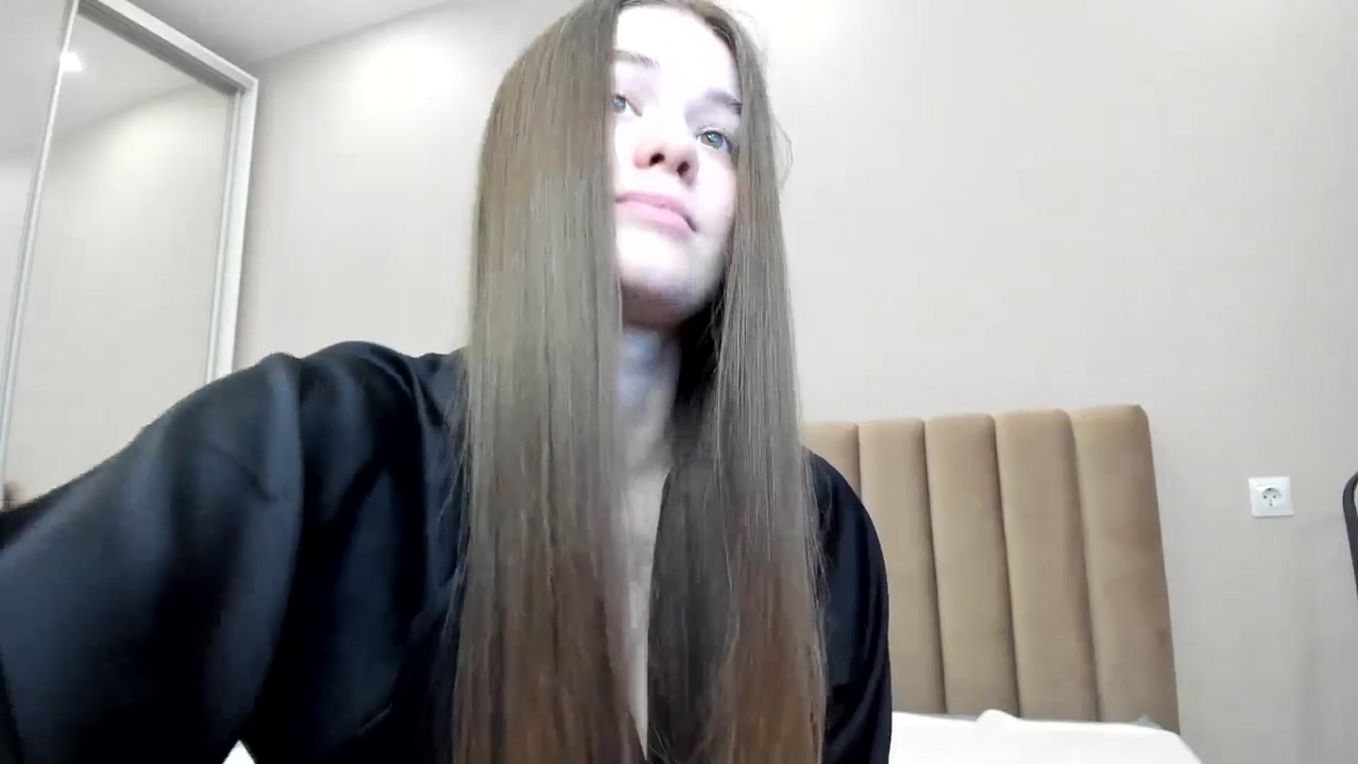 Gallery image thumbnail from miss_crystal_'s myfreecams stream on, 11/14/2024, 09:16 image 20 of 20